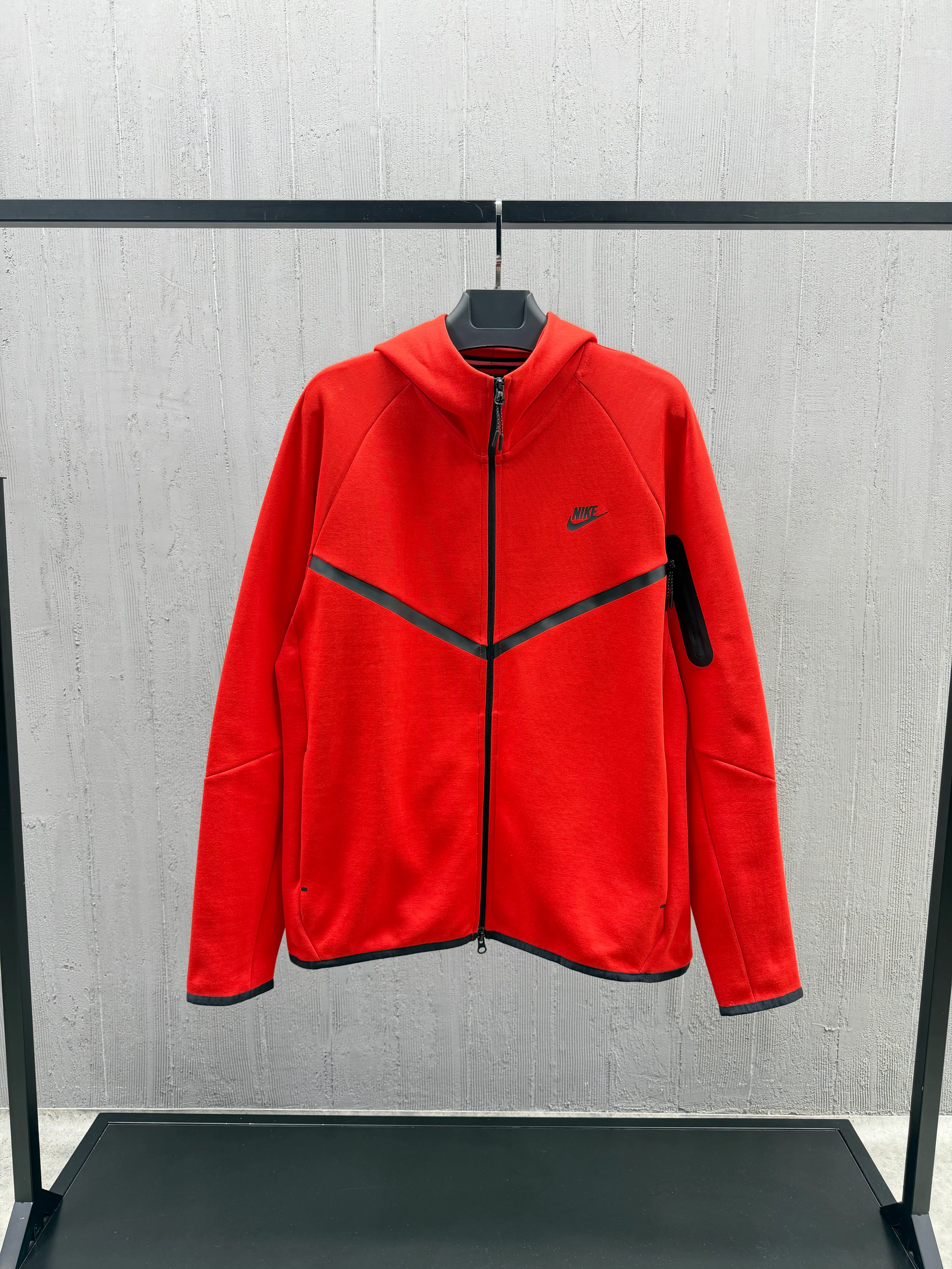 Nike Tech Fleece Premium 5.TH Hoodie - Kırmızı