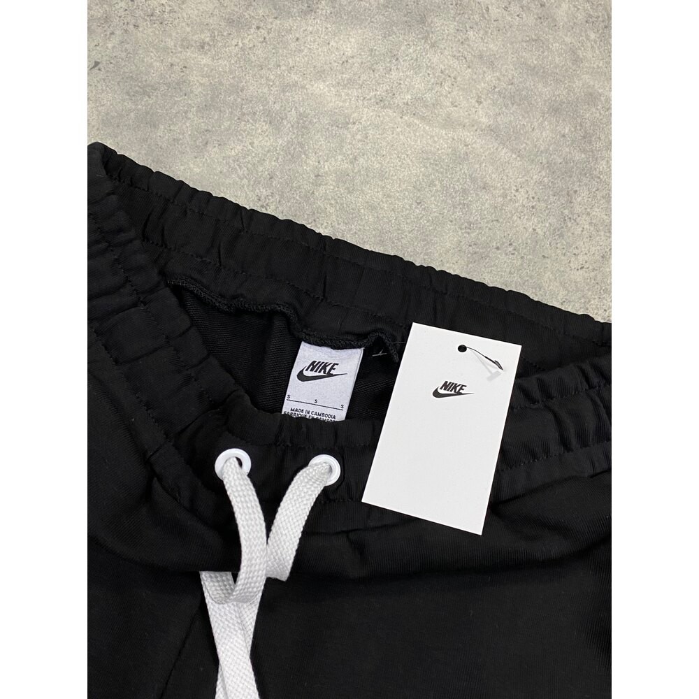 NİKE SHORT
