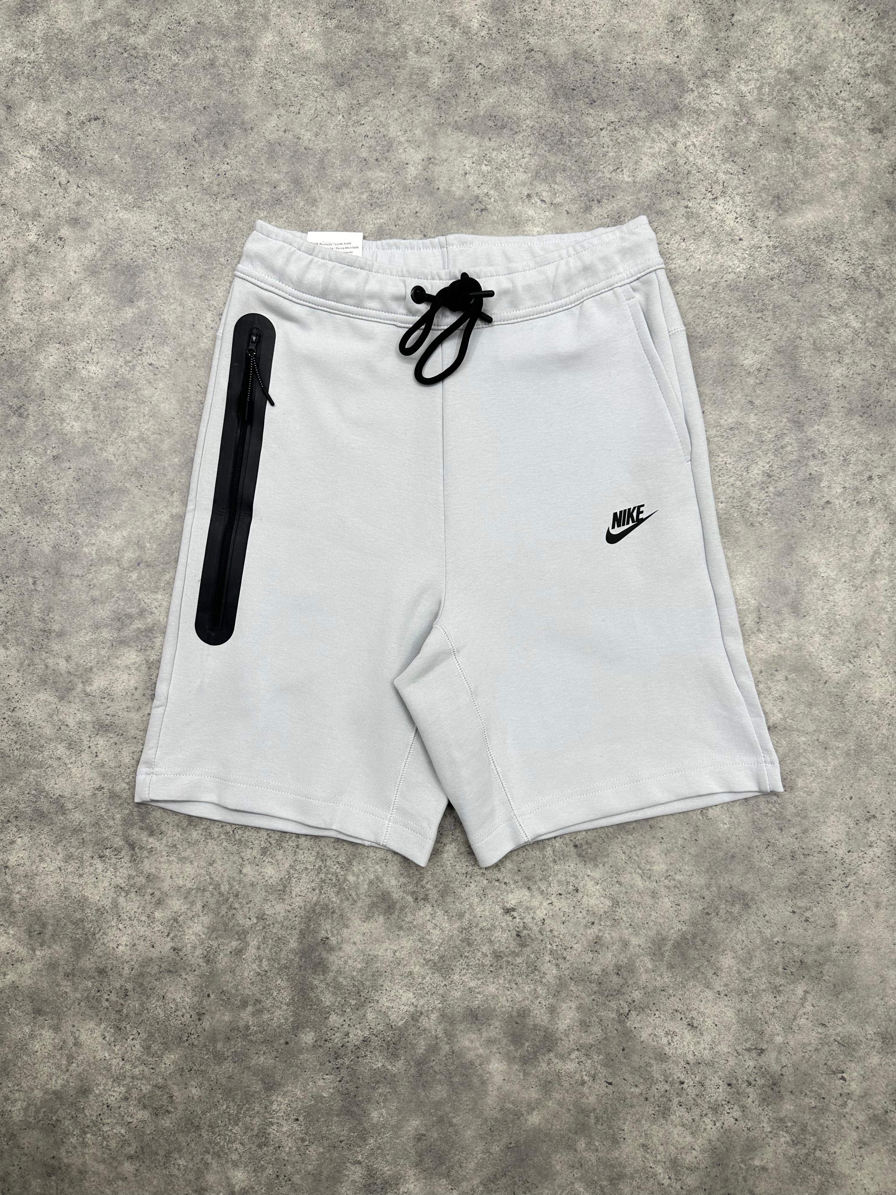 Nike Tech Fleece Premium Short S9 - Taş