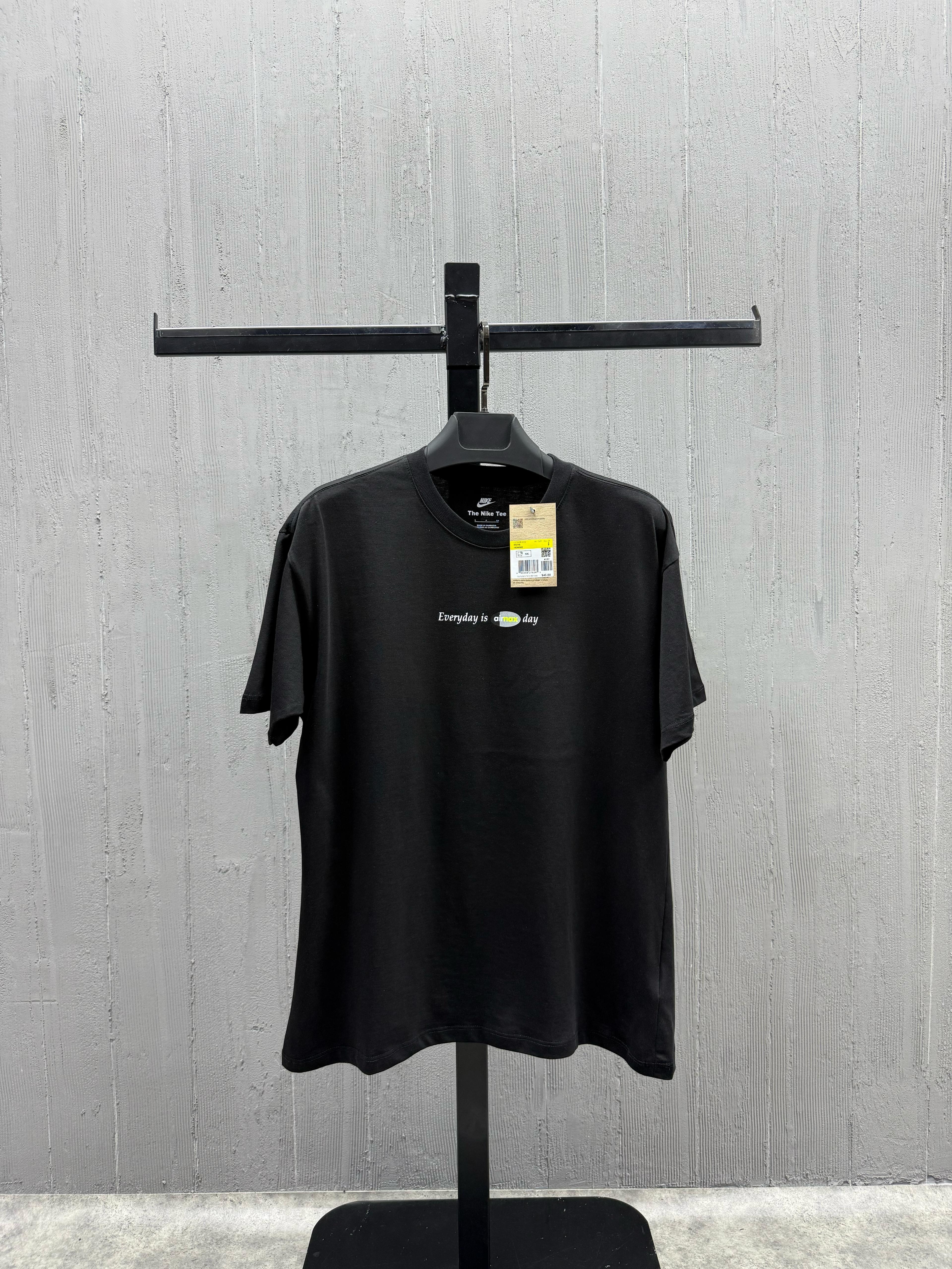 Nike Regular 'Air Max Day' T-Shirt [PRET08]