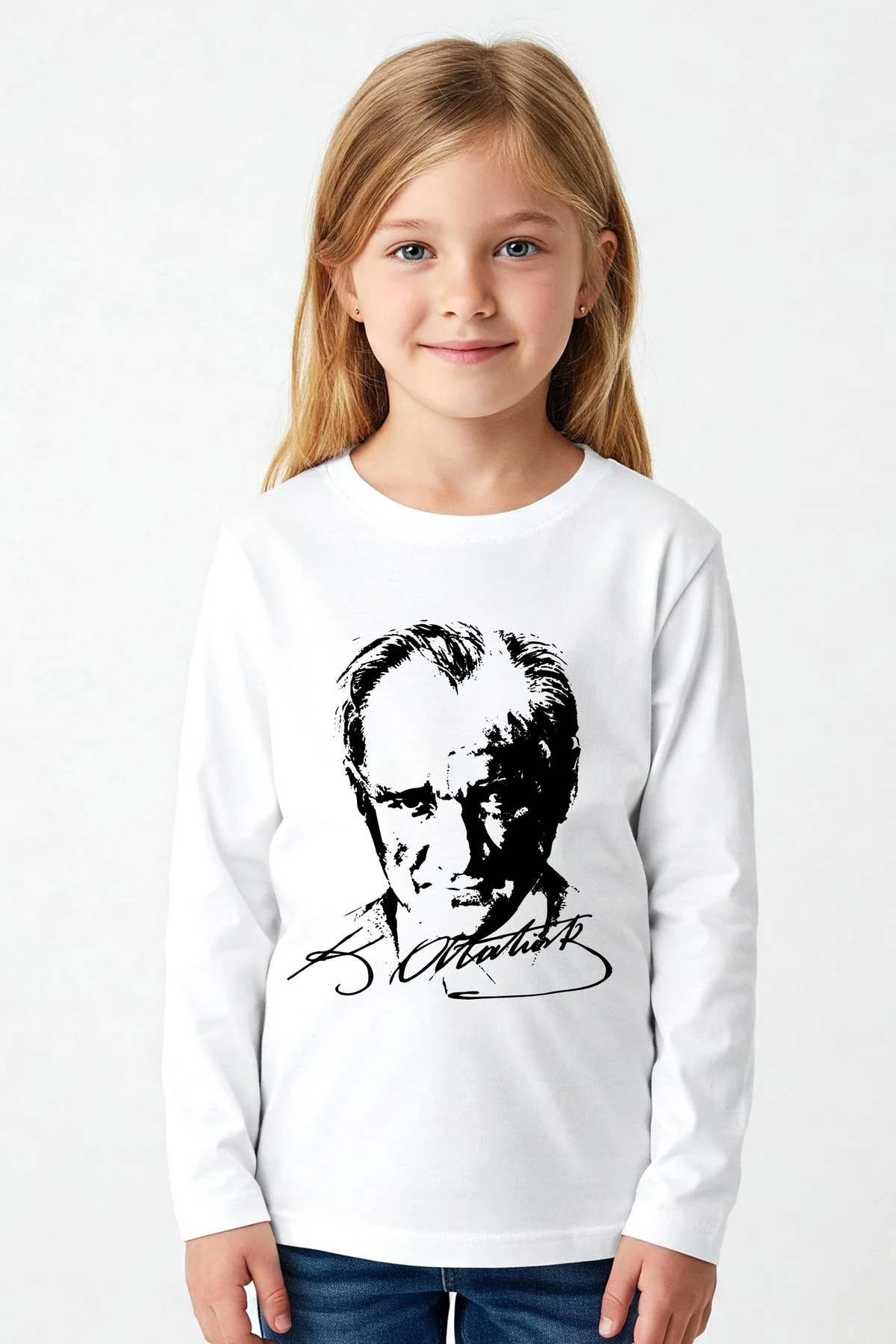 Atatürk Baskılı Beyaz Uzunkol Tişört (23 Nisan  19 Mayıs) - beyaz