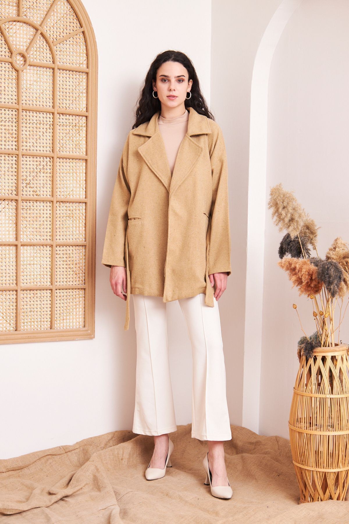 Kadın Kaşe Camel Cepli Kuşaklı Ceket Yaka Astarsız Kısa Oversize Salaş Kışlık Hırka Kaban 3296300