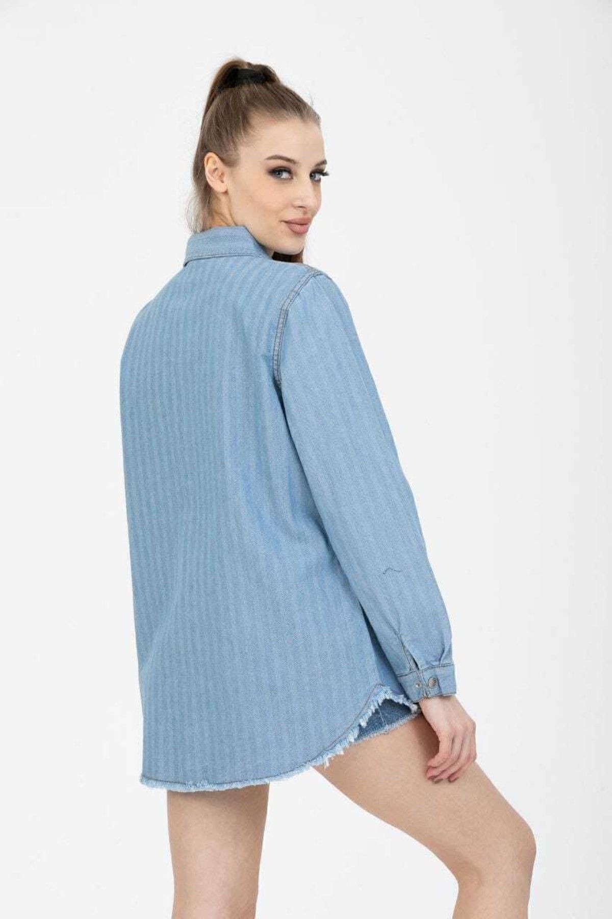 Giyim Buz Mavi Kadın Denim Kot Gömlek Püskül Detaylı Çıtçıtlı Iki Cepli 3286320
