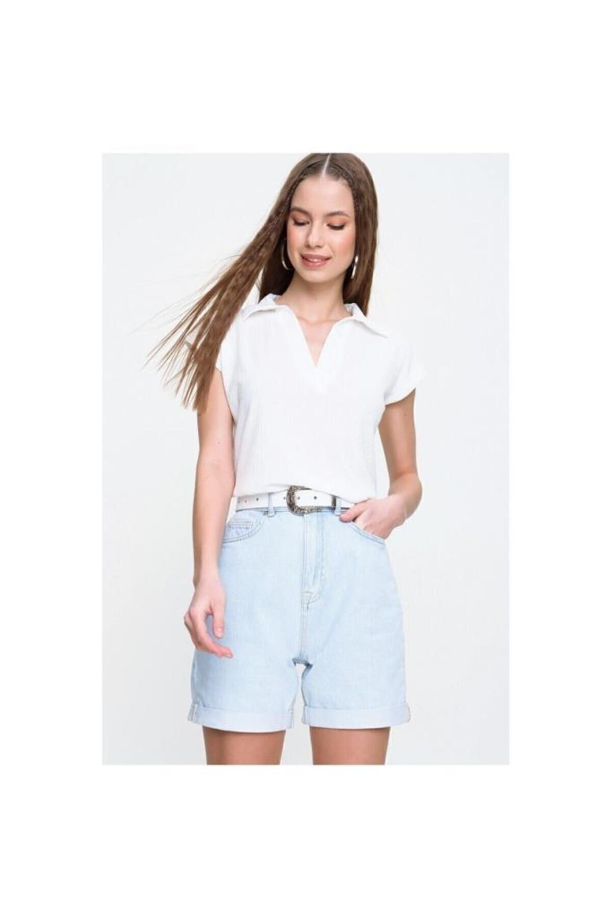 Kadın Beyaz Kısa Kollu Fitilli Kaşkorse Viskon Pamuk Polo Yaka Bluz T-shirt 2879140