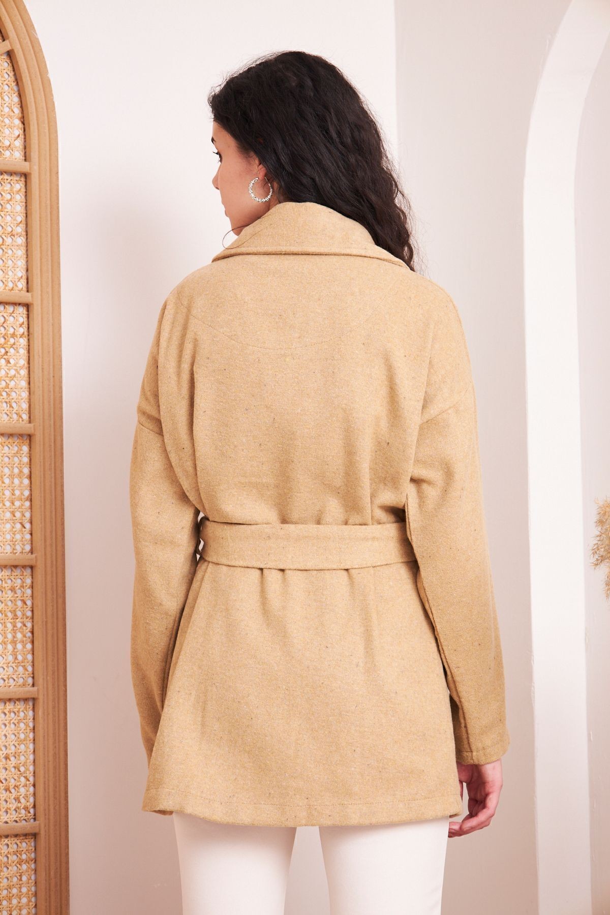 Kadın Kaşe Camel Cepli Kuşaklı Ceket Yaka Astarsız Kısa Oversize Salaş Kışlık Hırka Kaban 3296300