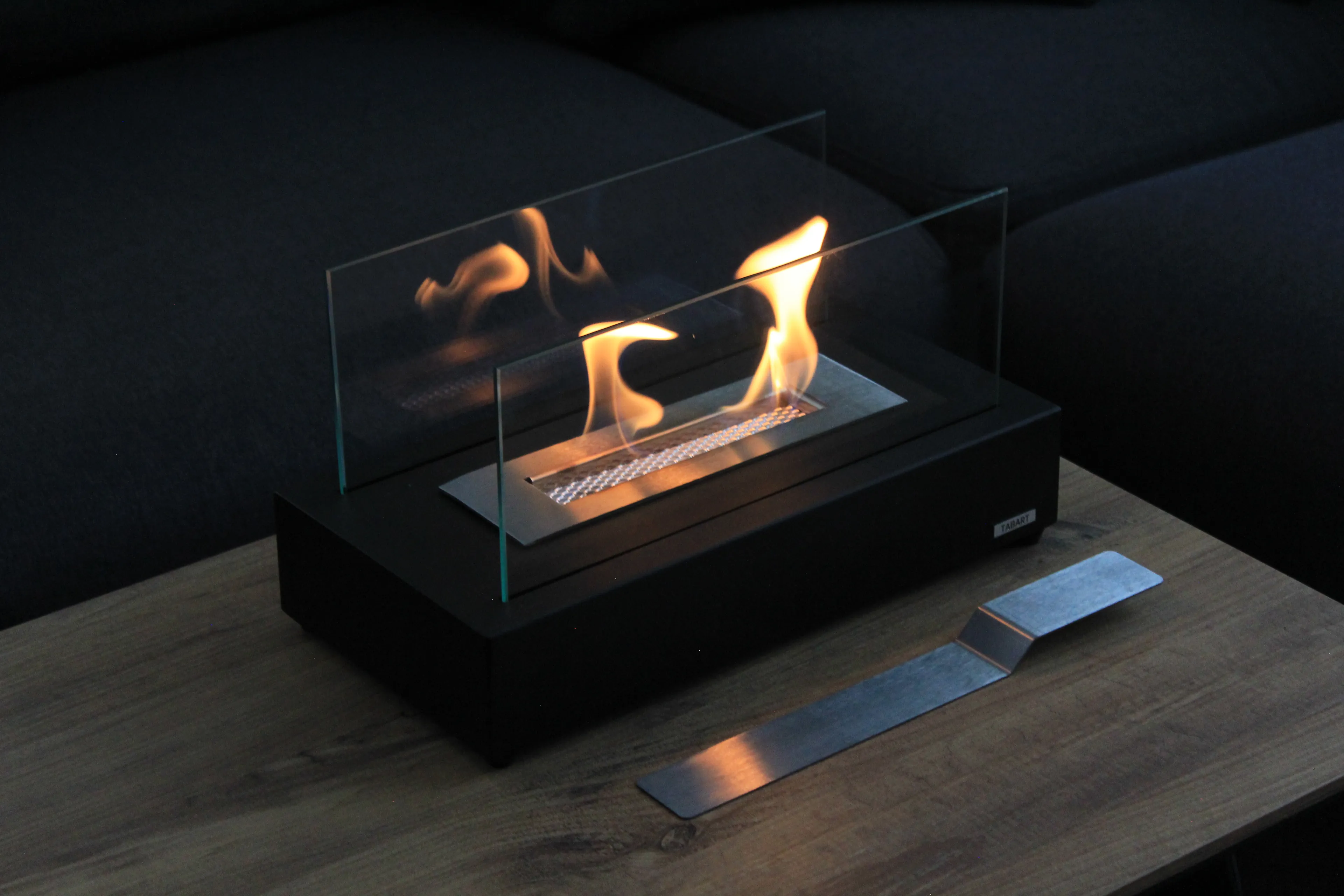 BLACK-Iron v.1 Metal Şömine +1 Litre Şömine Yakıtı