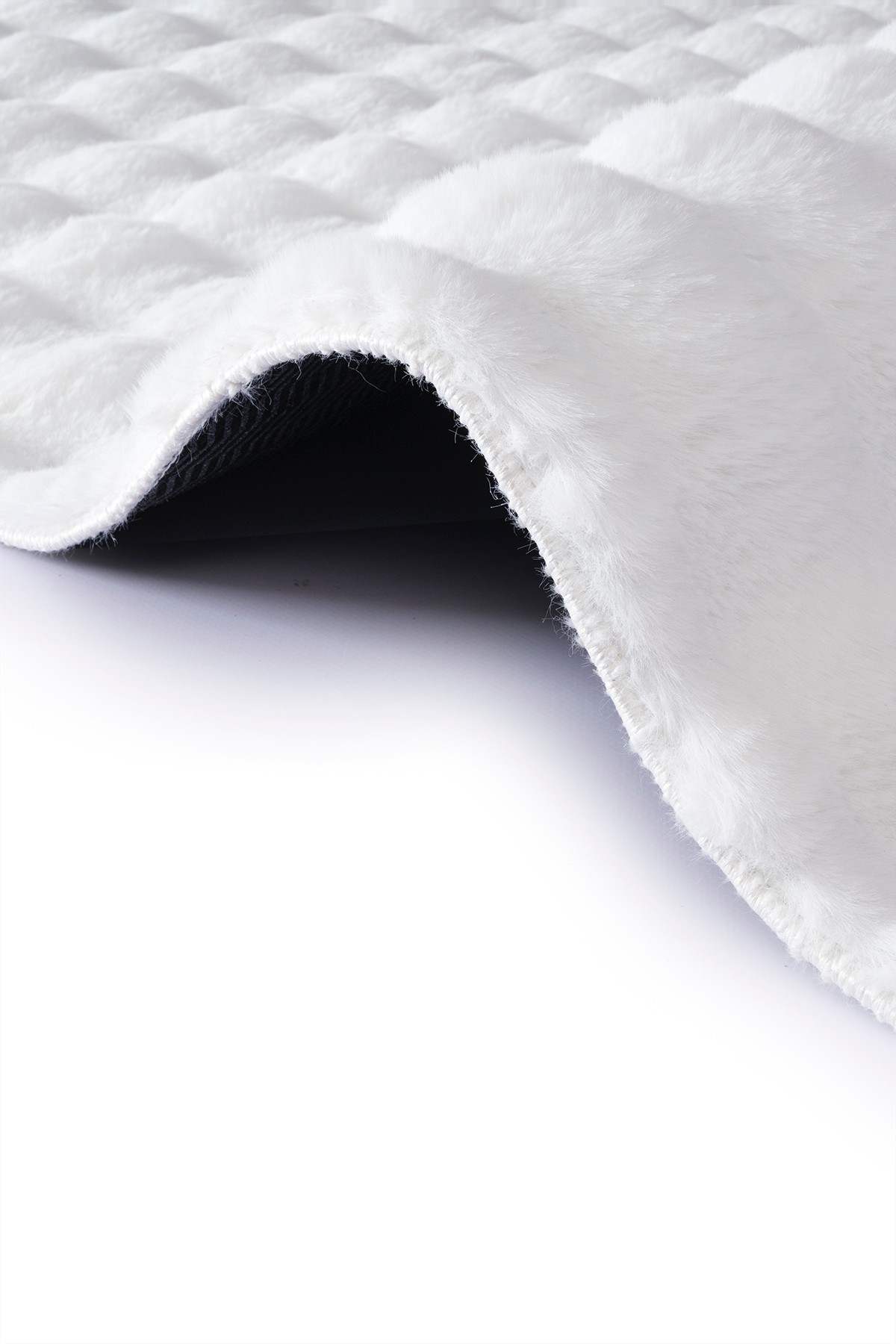 Krem Tavşan Tüyü Yumuşak Bubble Kaymaz Özel Taban Peluş Halı Yolluk