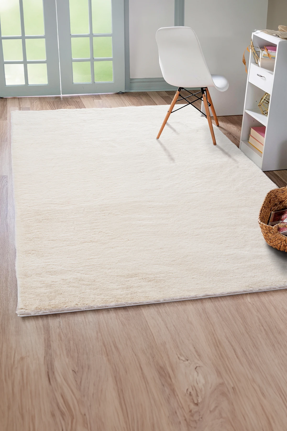 Bej Tavşan Tüyü Yumuşak Kaymaz Özel Taban Peluş Halı Yolluk