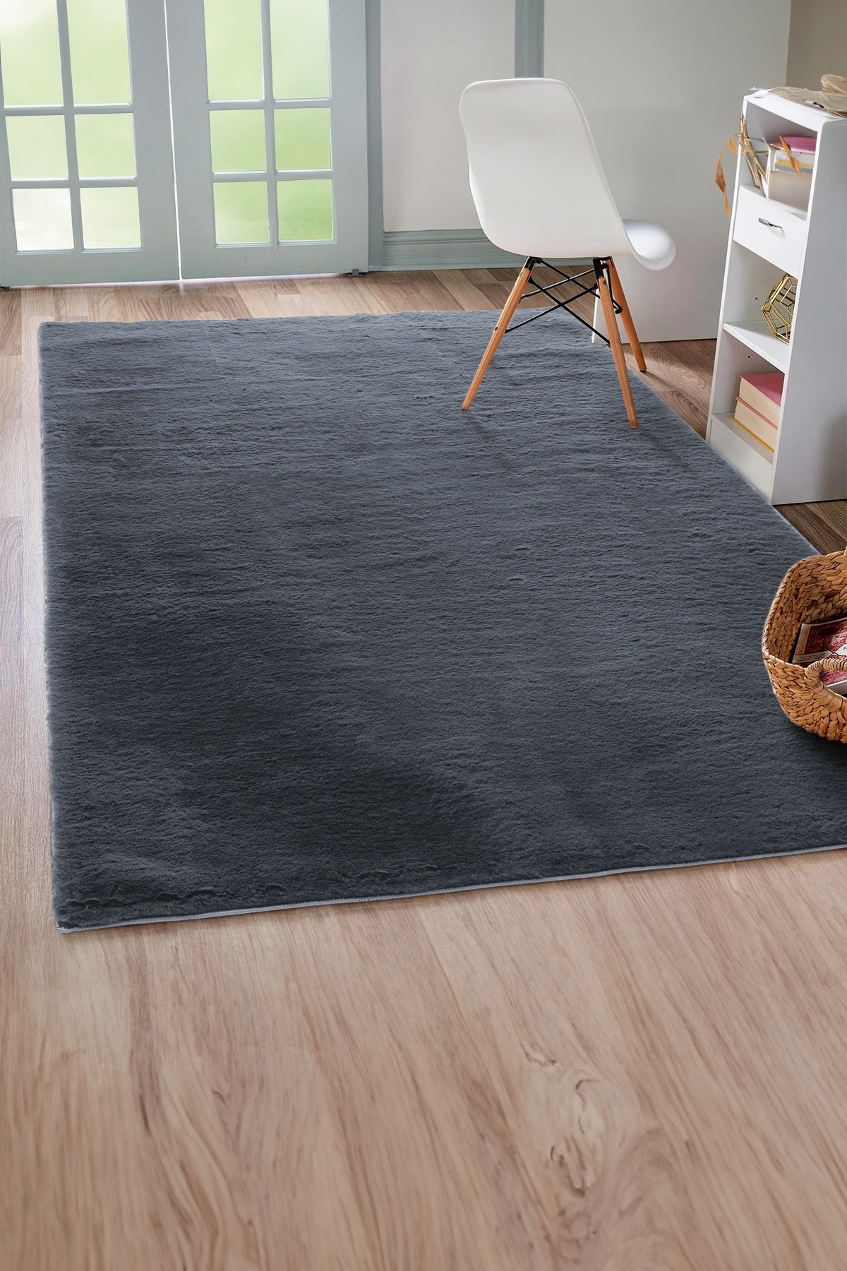 Antrasit Tavşan Tüyü Yumuşak Kaymaz Özel Taban Peluş Halı Yolluk