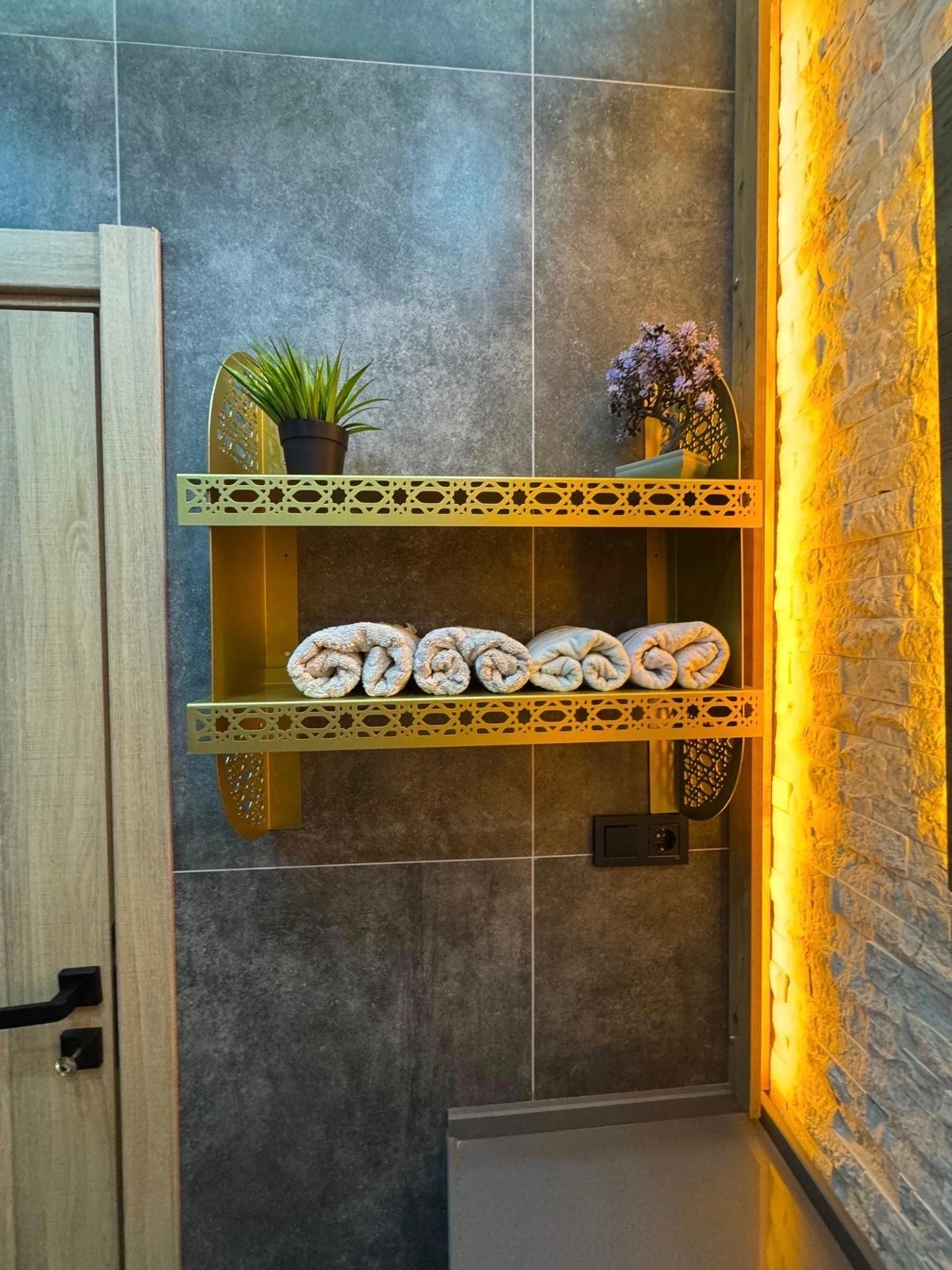 metal desenli 2 li raf Altın