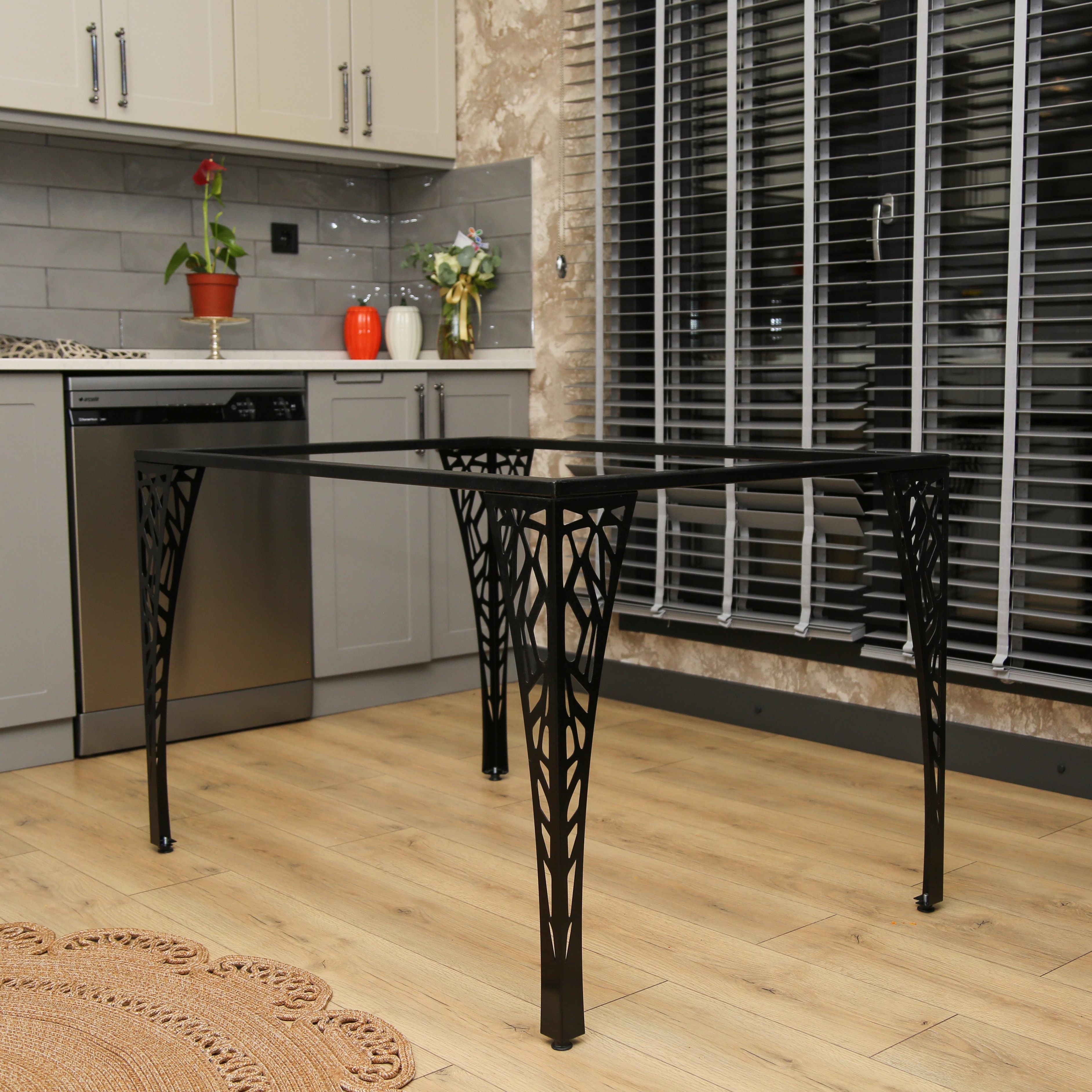 ZMT Design Dekoratif Kesim Metal Masa