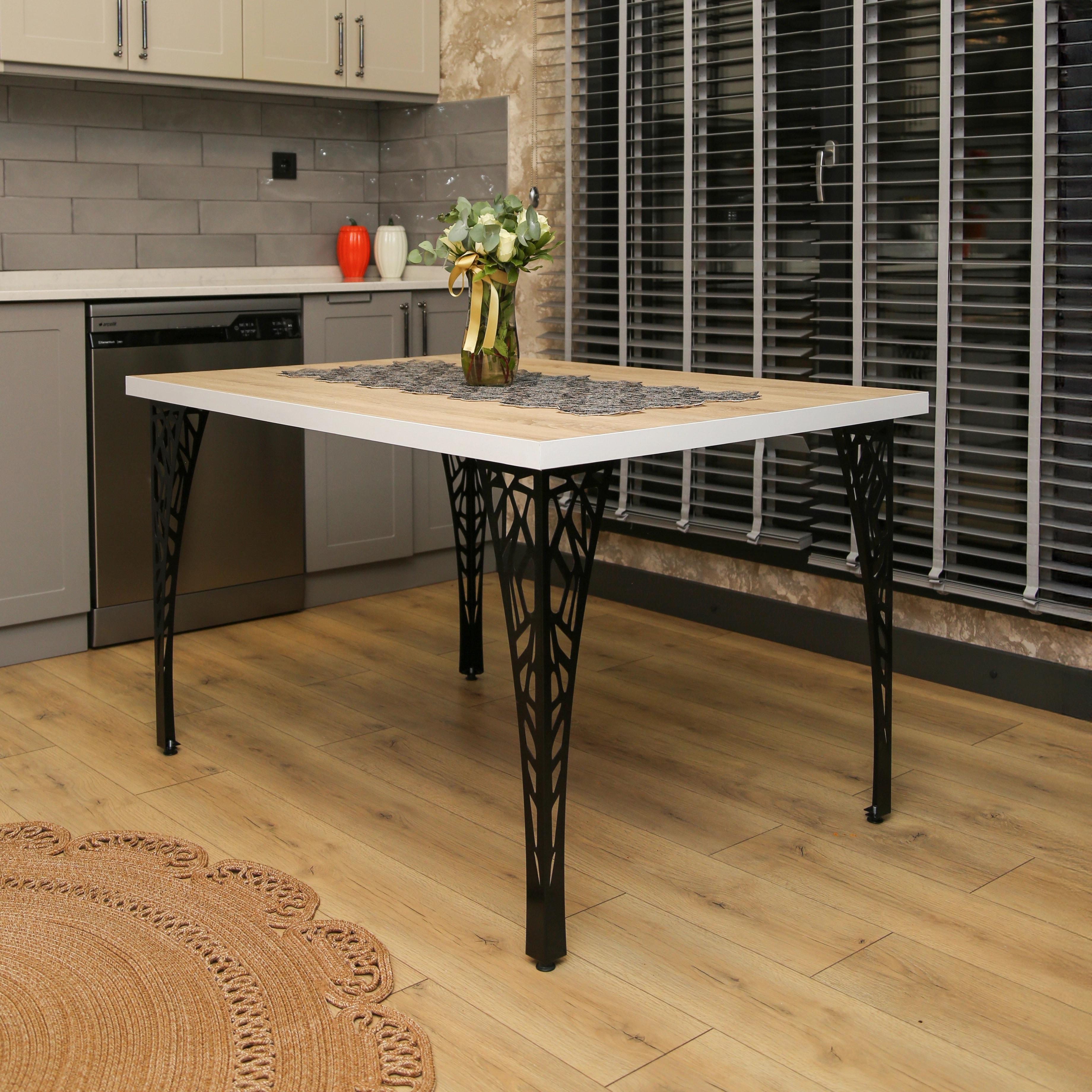 ZMT Design Dekoratif Kesim Metal Masa