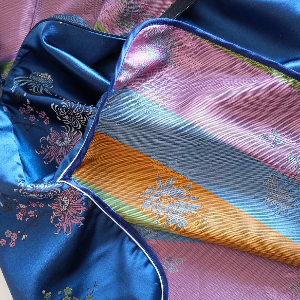 Vintage Qipao – Navy Bloom