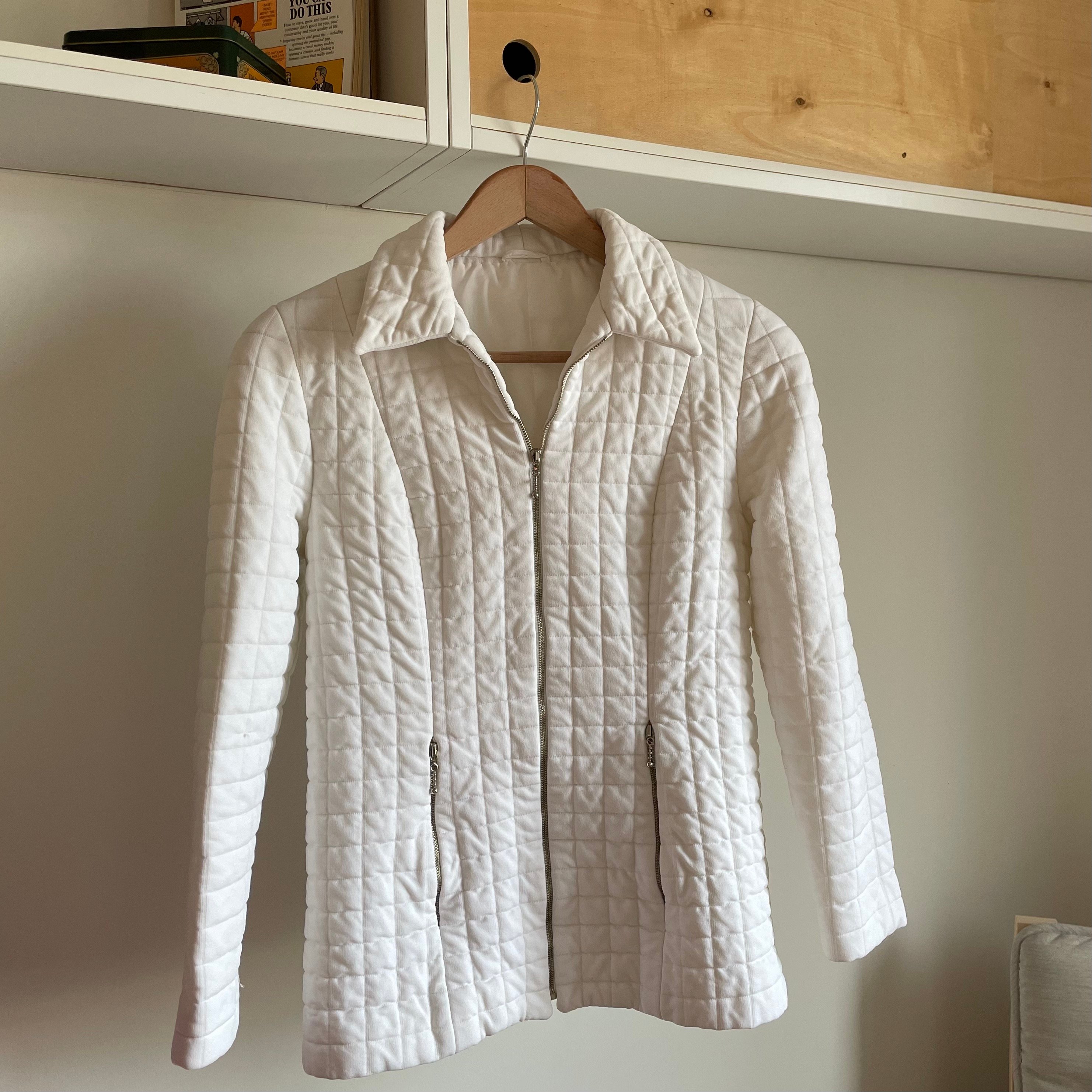 90's White Puffer Jacket