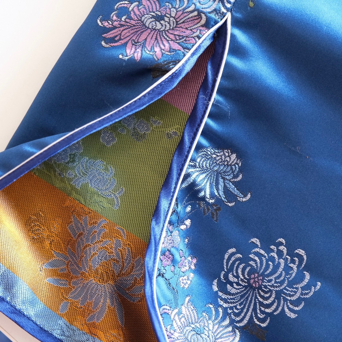 Vintage Qipao – Navy Bloom