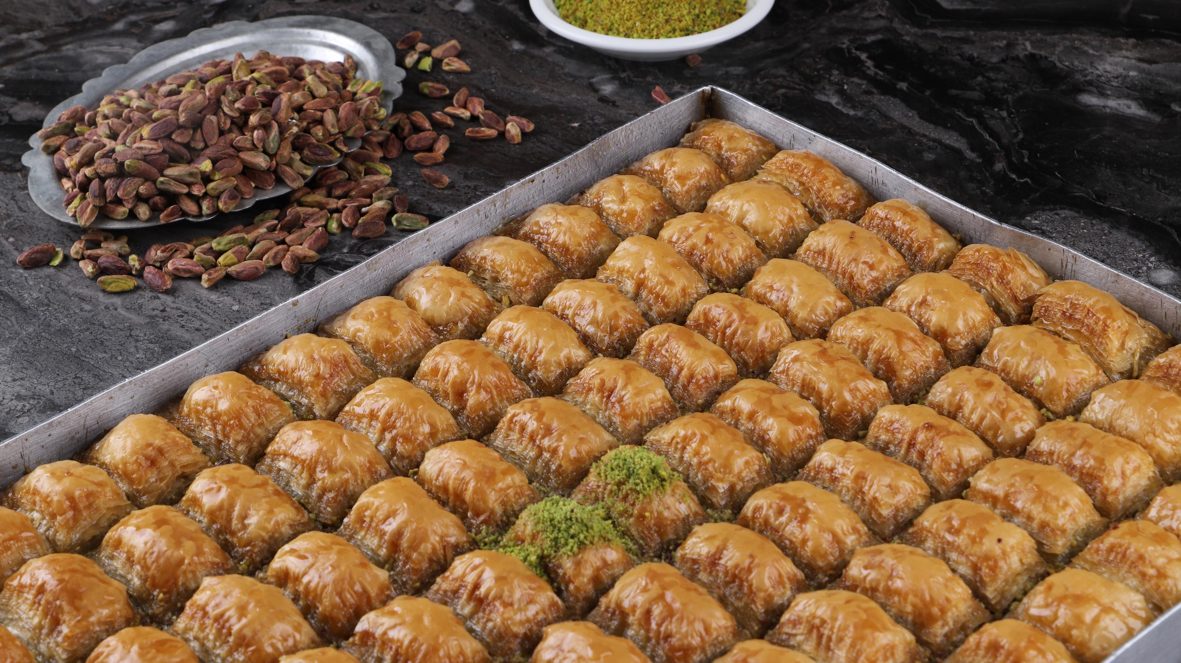 Fıstıklı Baklava (1 kg.