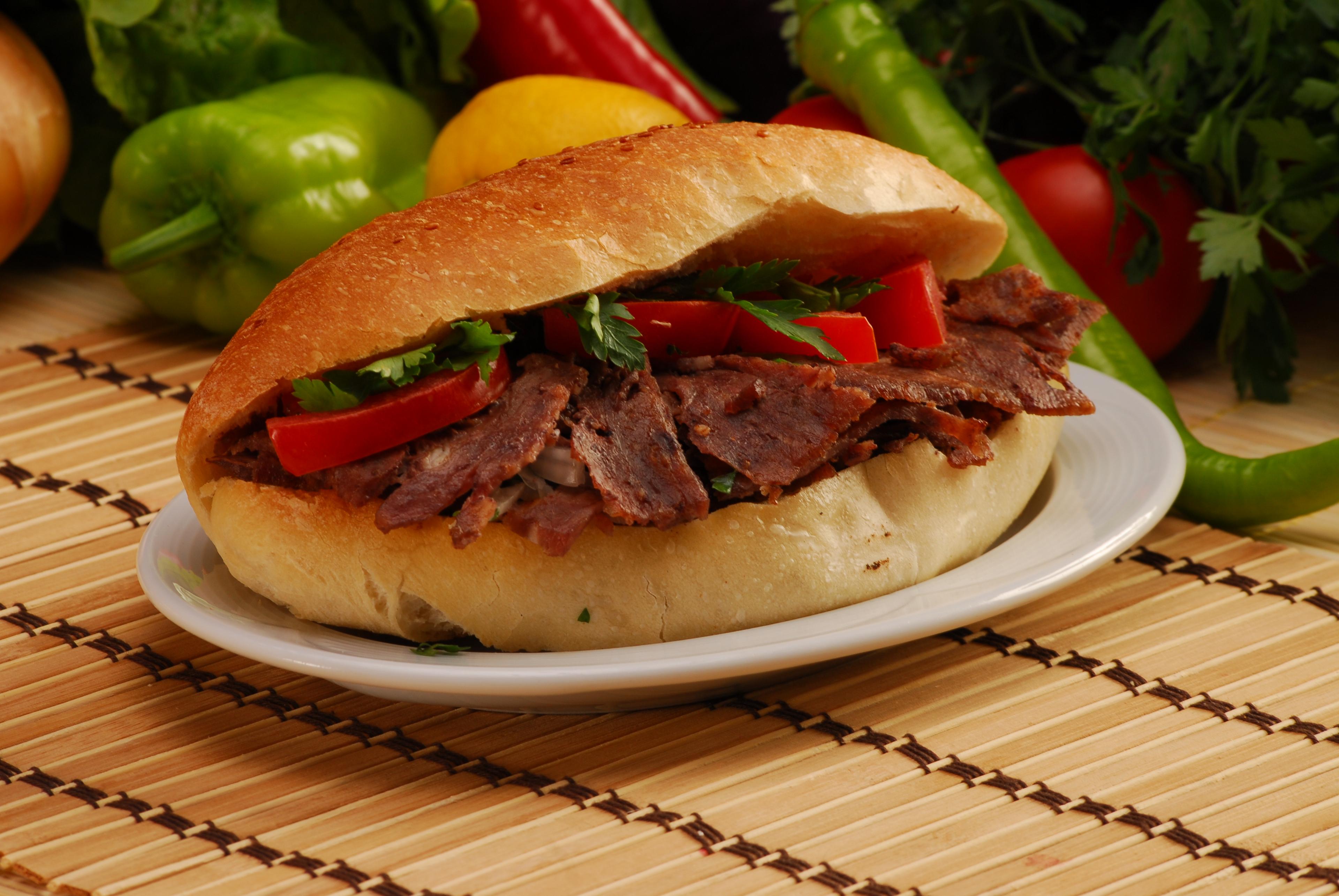 Gobit Ekmek Arası Et Döner