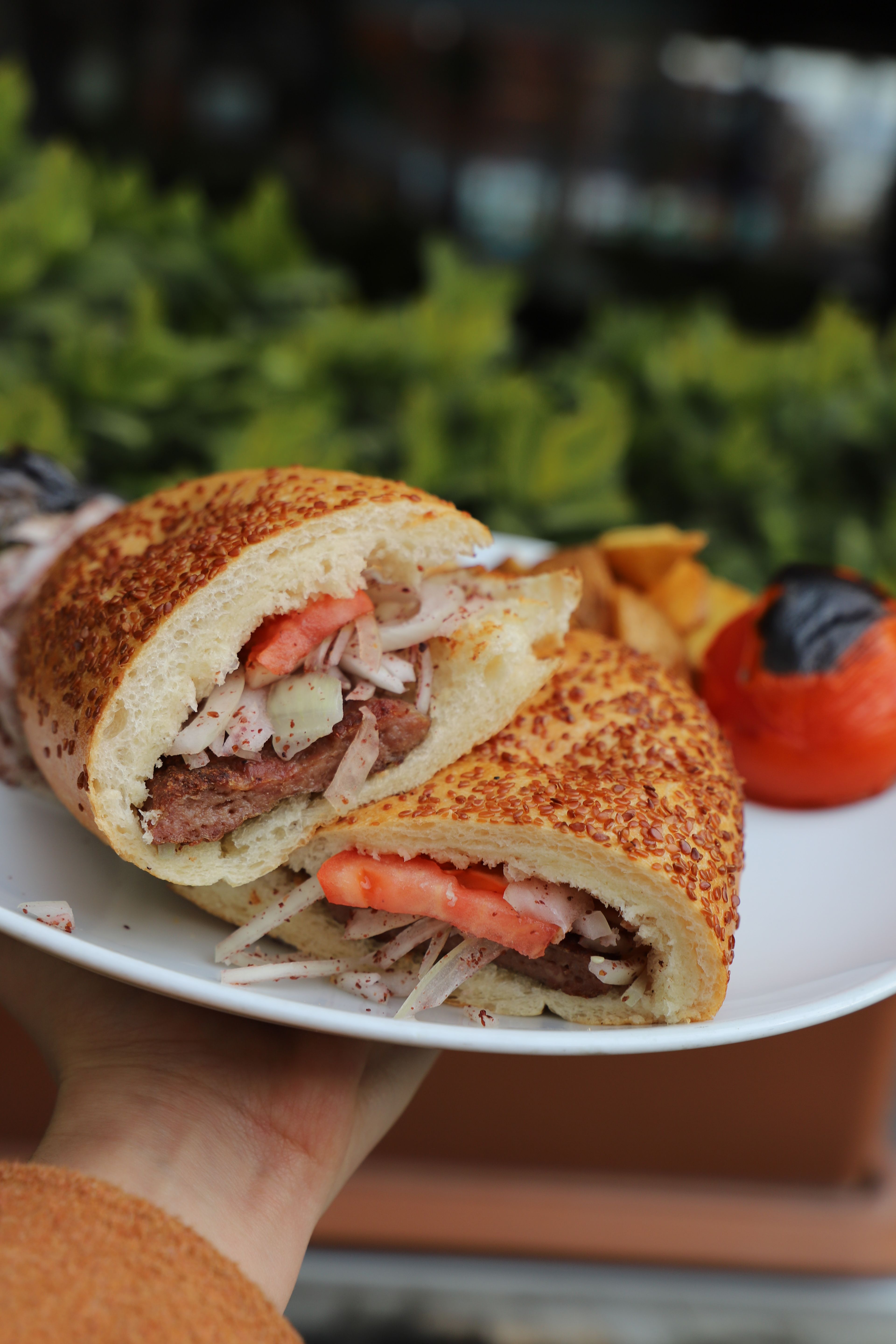Tam Ekmek Arası Izgara Köfte