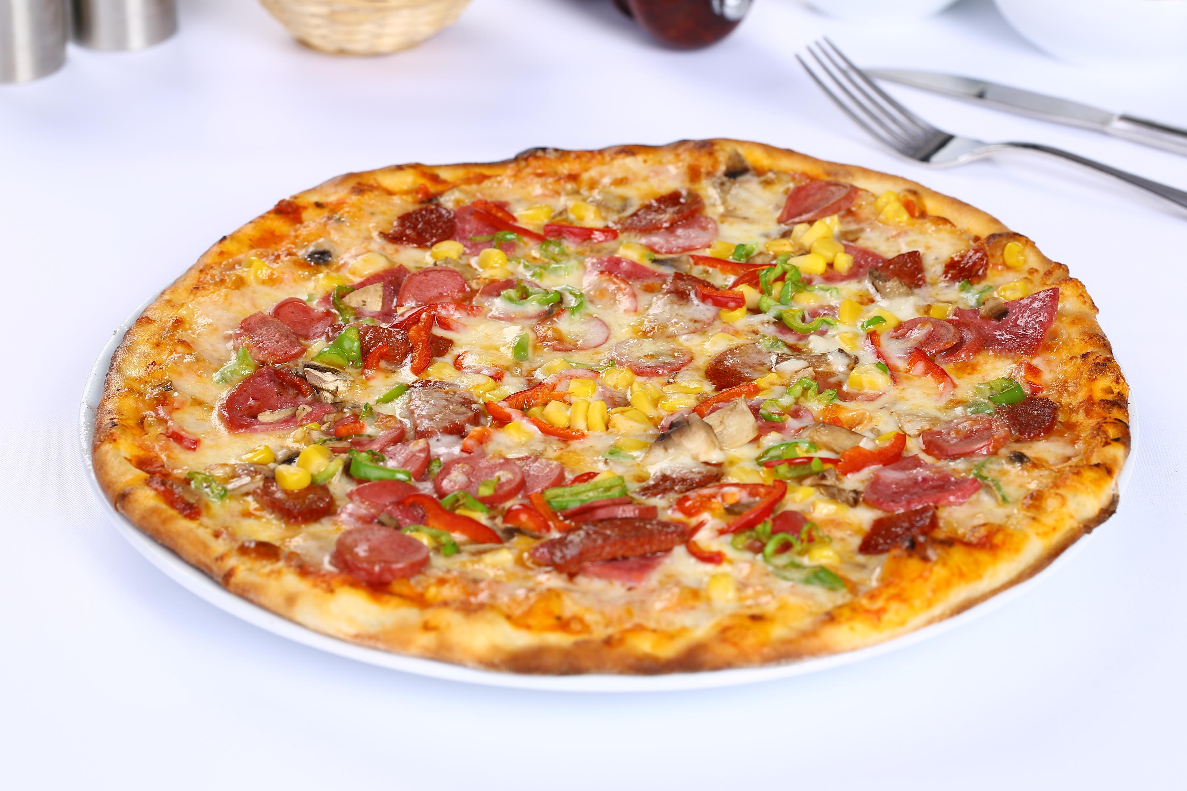Spesiyal Pizza ( 8 dilim )