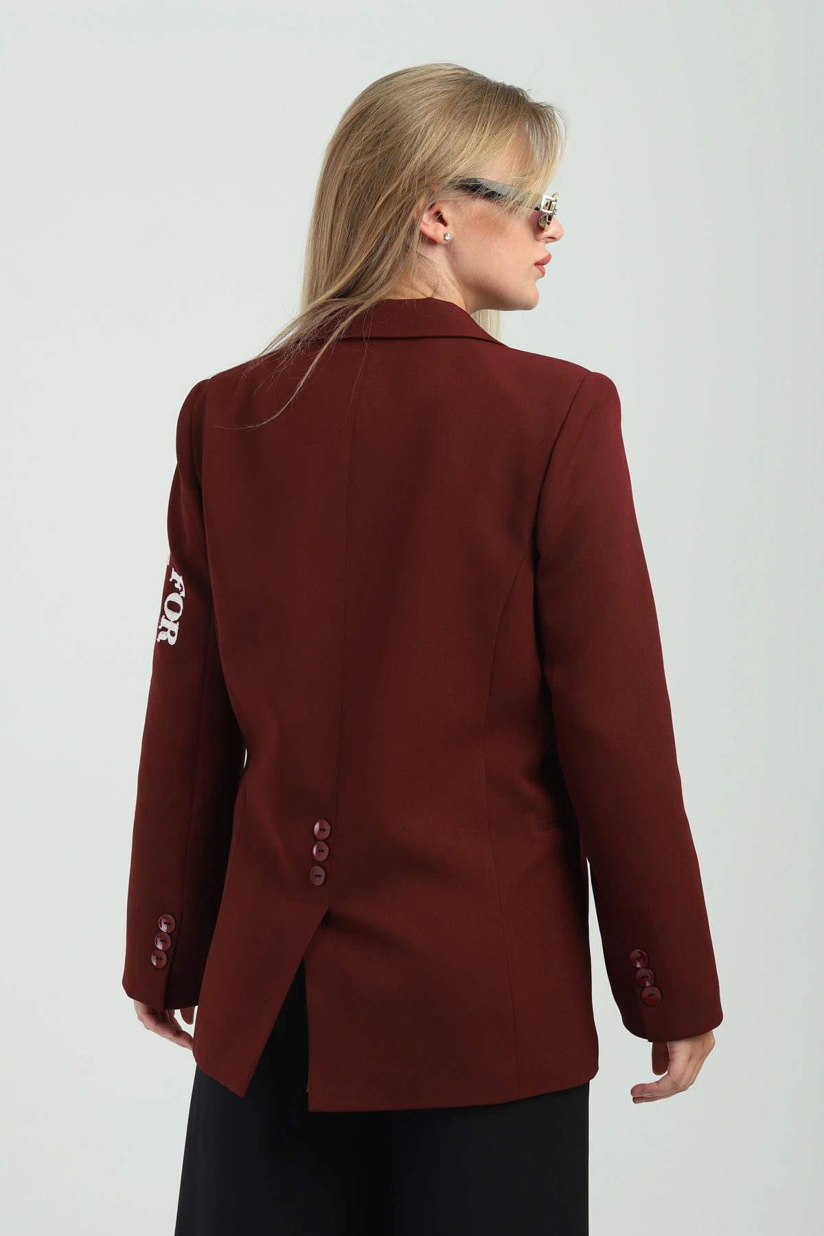 Çift Düğmeli Kruvaze Nakışlı Bordo Kadın Ceket