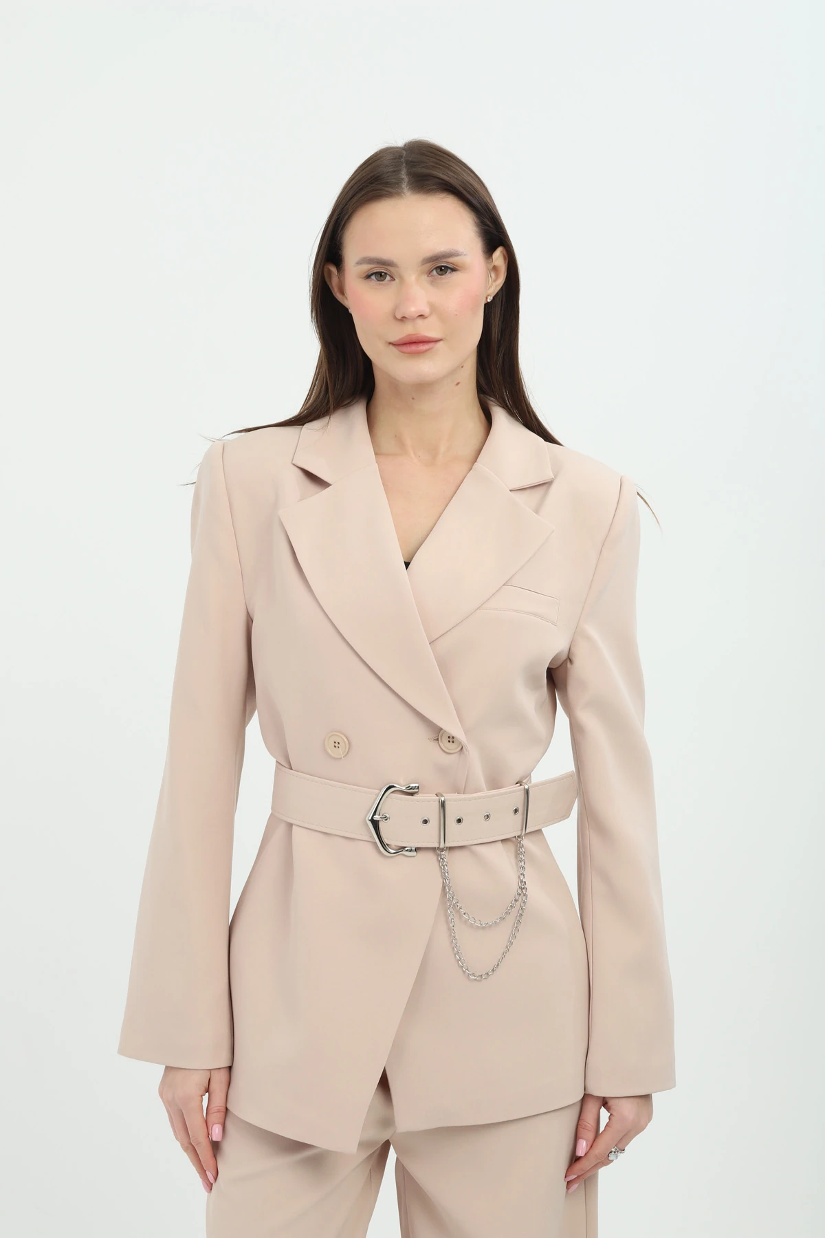 Zincir Aksesuarlı Bej Kruvaze Takım