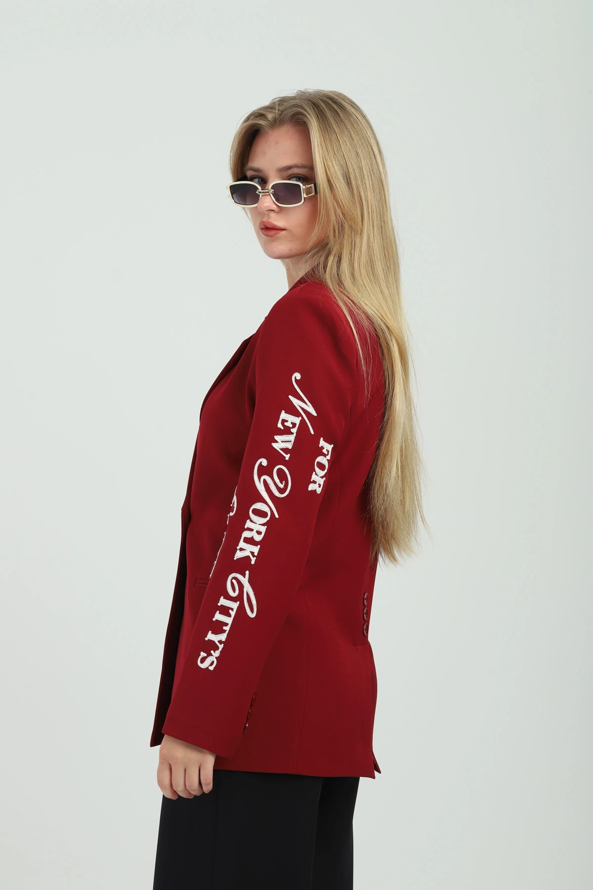 Çift Düğmeli Kruvaze Nakışlı Nar Çiçeği Kadın Ceket