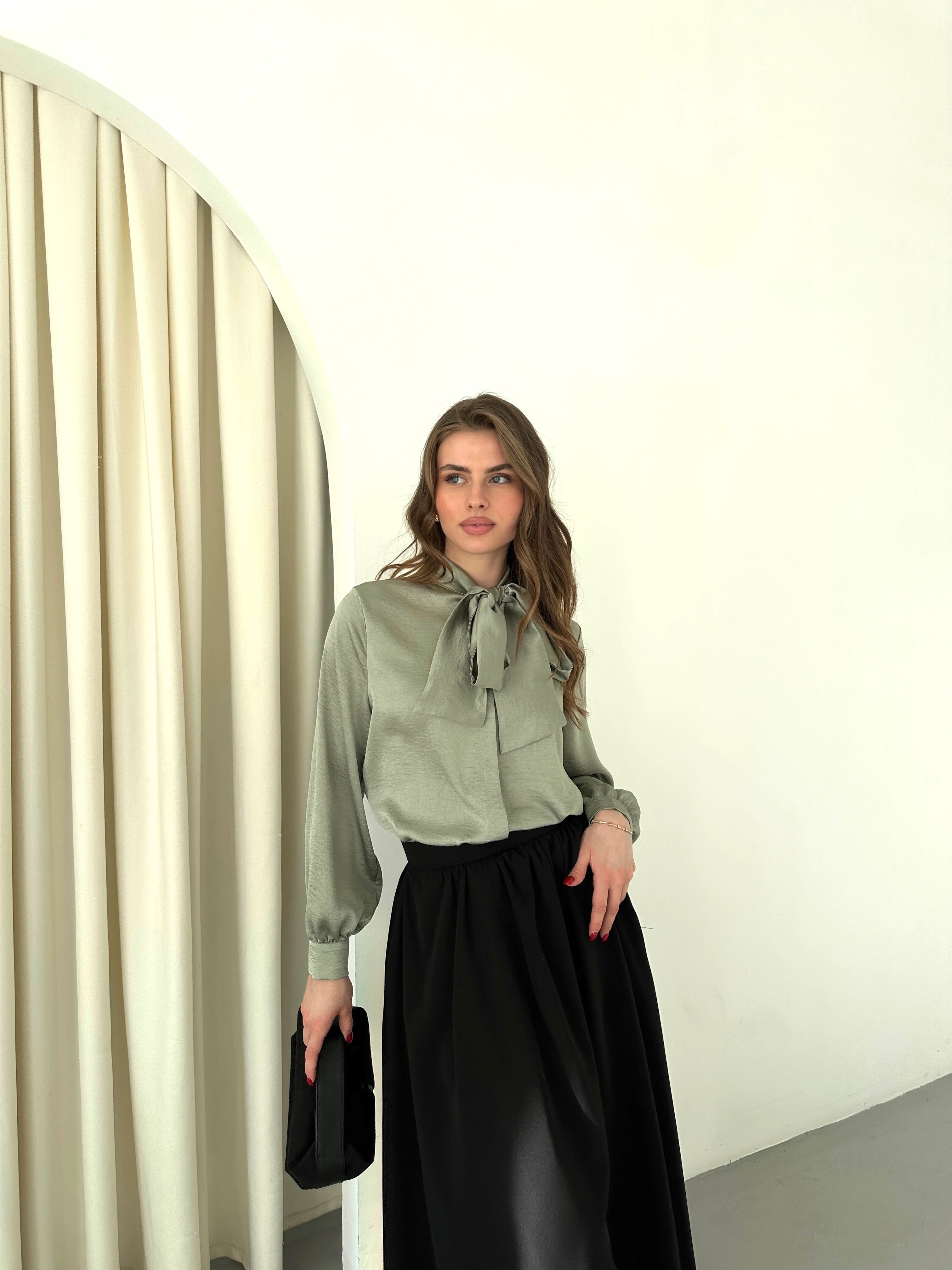 Kadın Fiyonklu Saten Düz Klasik Gömlek - Mint