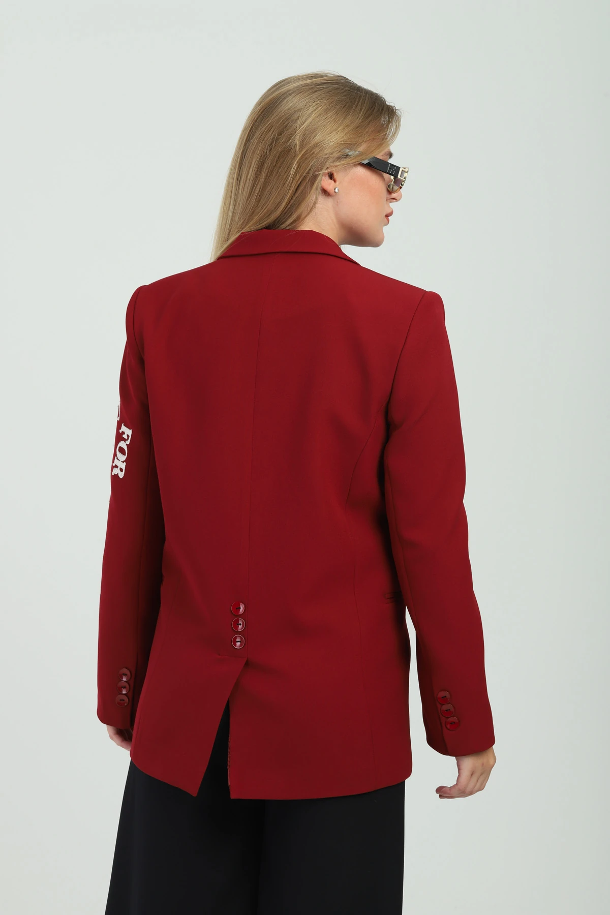 Çift Düğmeli Kruvaze Nakışlı Nar Çiçeği Kadın Ceket