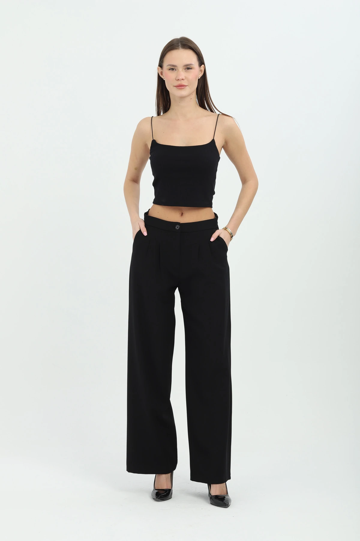 Klasik ve Modern Siyah Kruvaze Takım