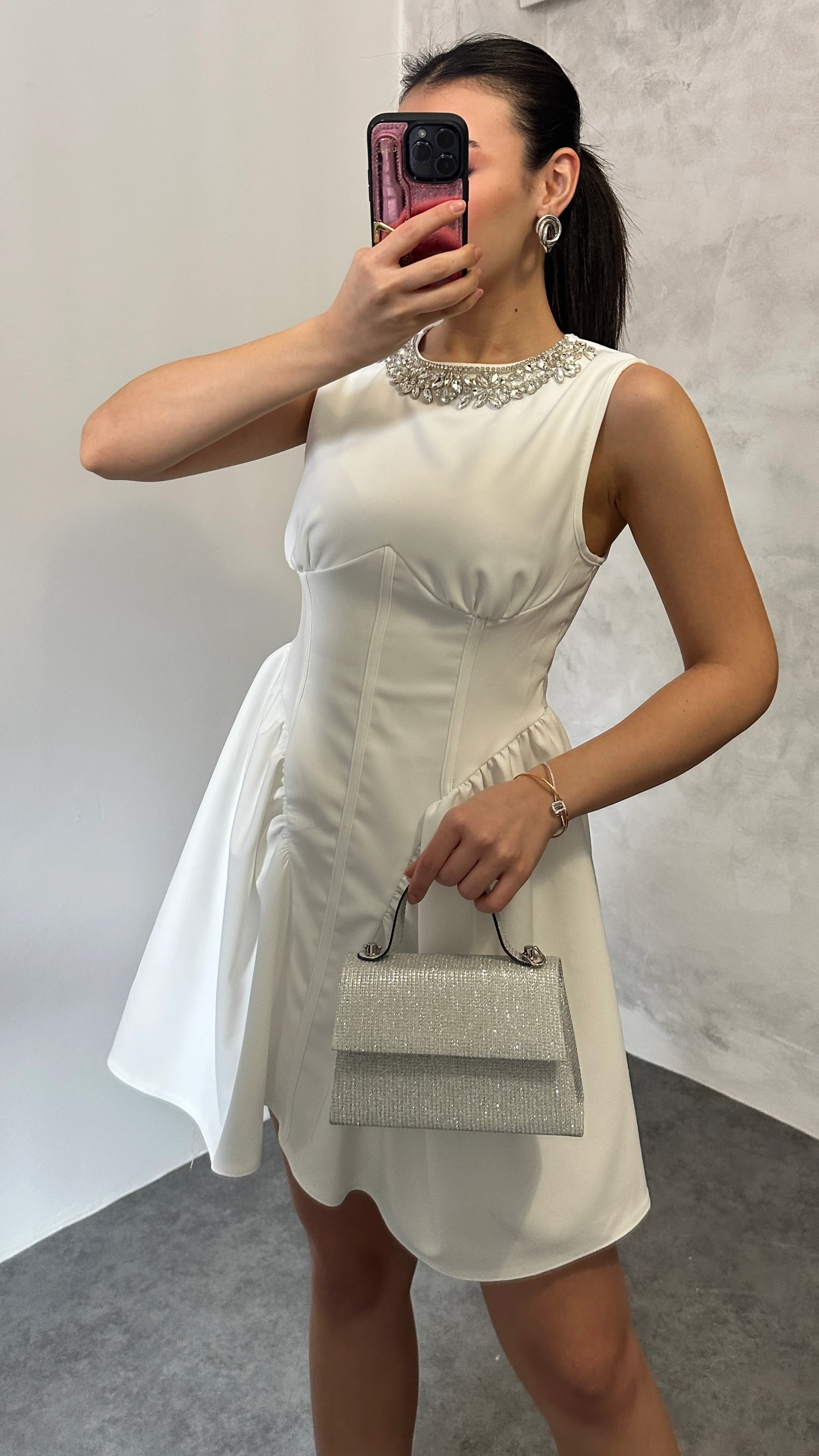 Taş Kolyeli Belden Oturtmalı Midi Boy Günlük Elbise 