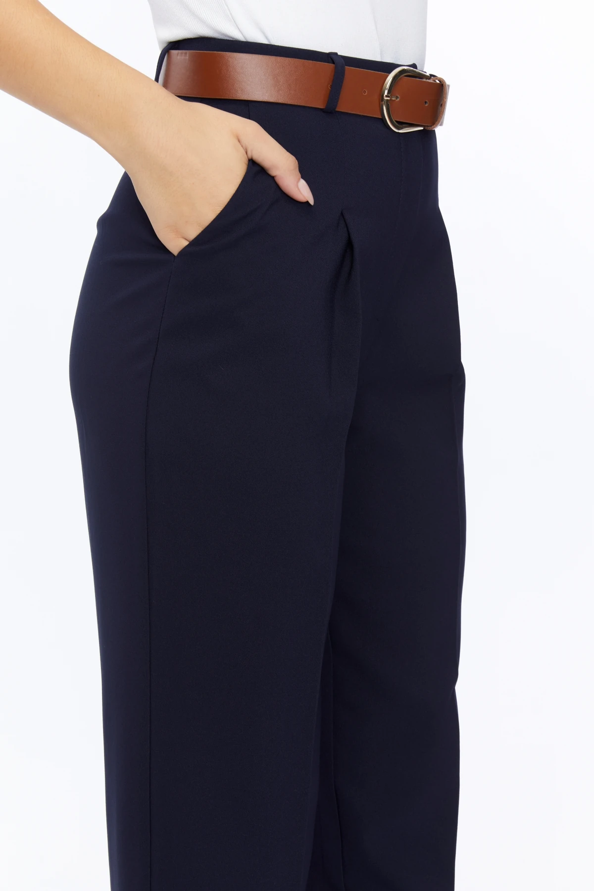 Kadın Kemerli Bilek Boy Kumaş Pantolon