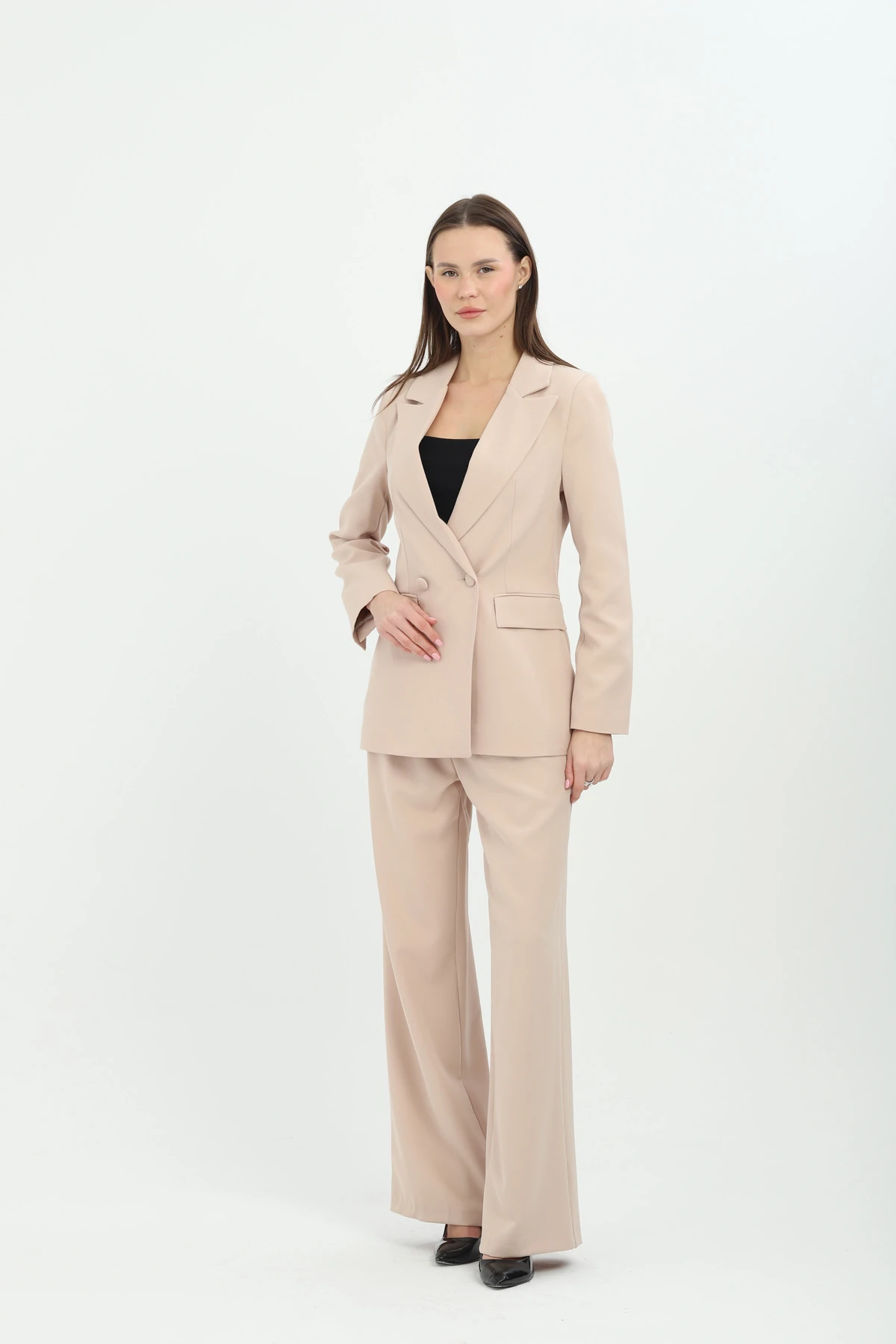 Klasik ve Modern Bej Kruvaze Takım