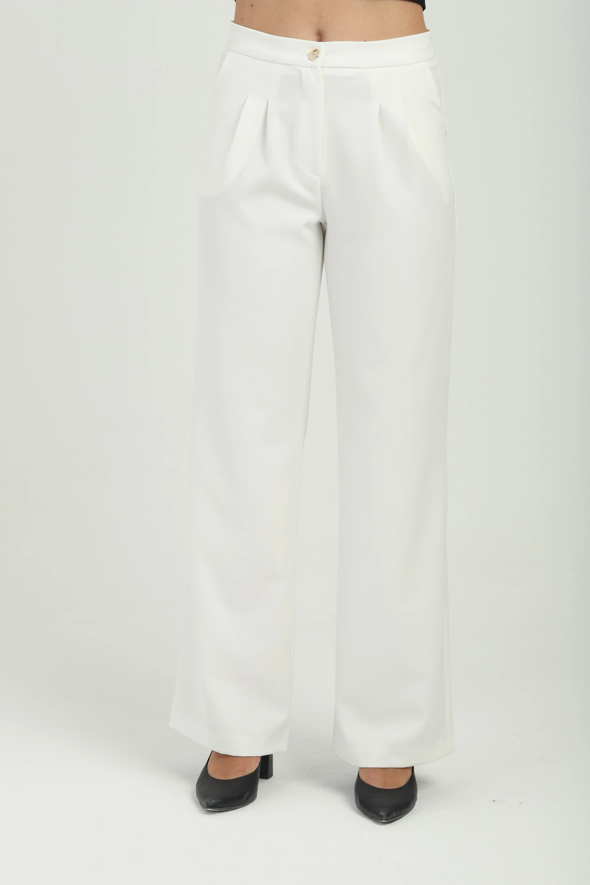 Düğme Detaylı Kruvaze Beyaz Kadın Takım