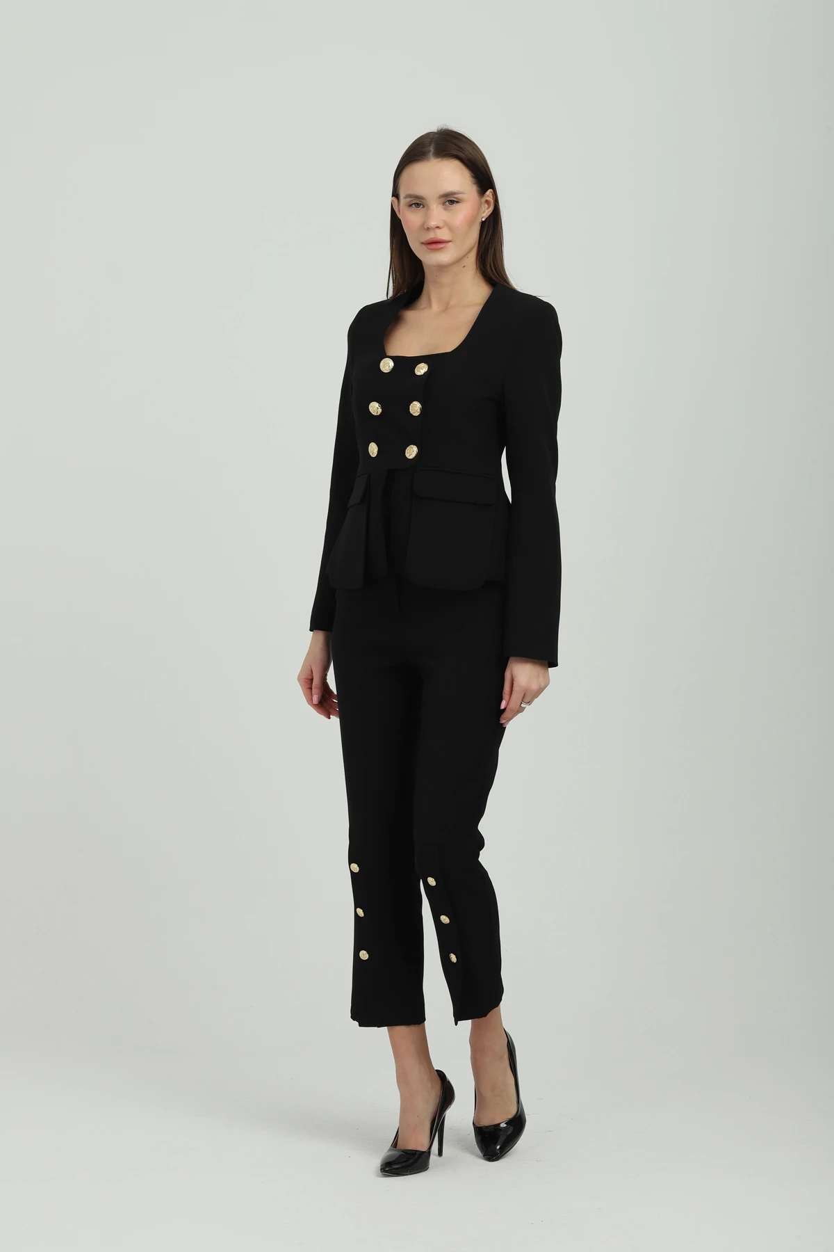 Gold Düğmeli Siyah Kadın Takım