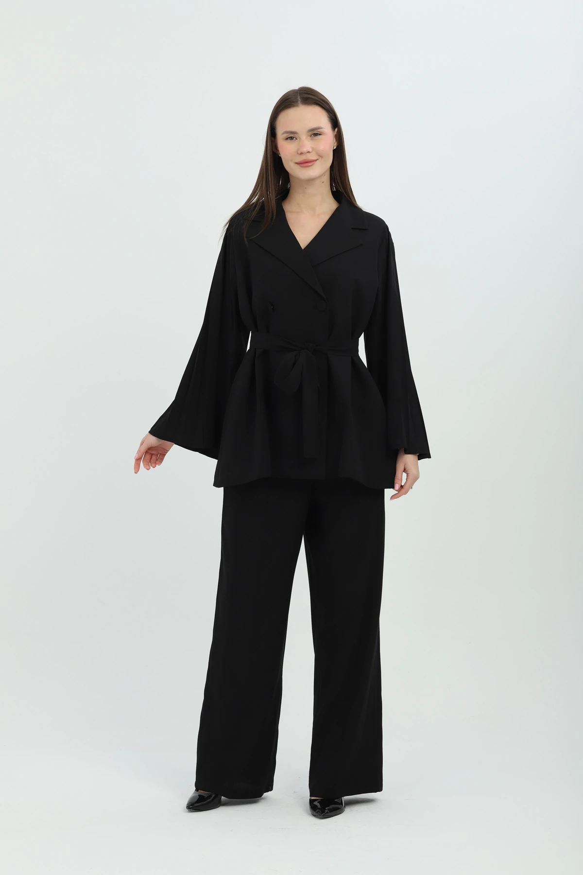 Bel Bağlamalı Piliseli Kol Siyah Kruvaze Takım