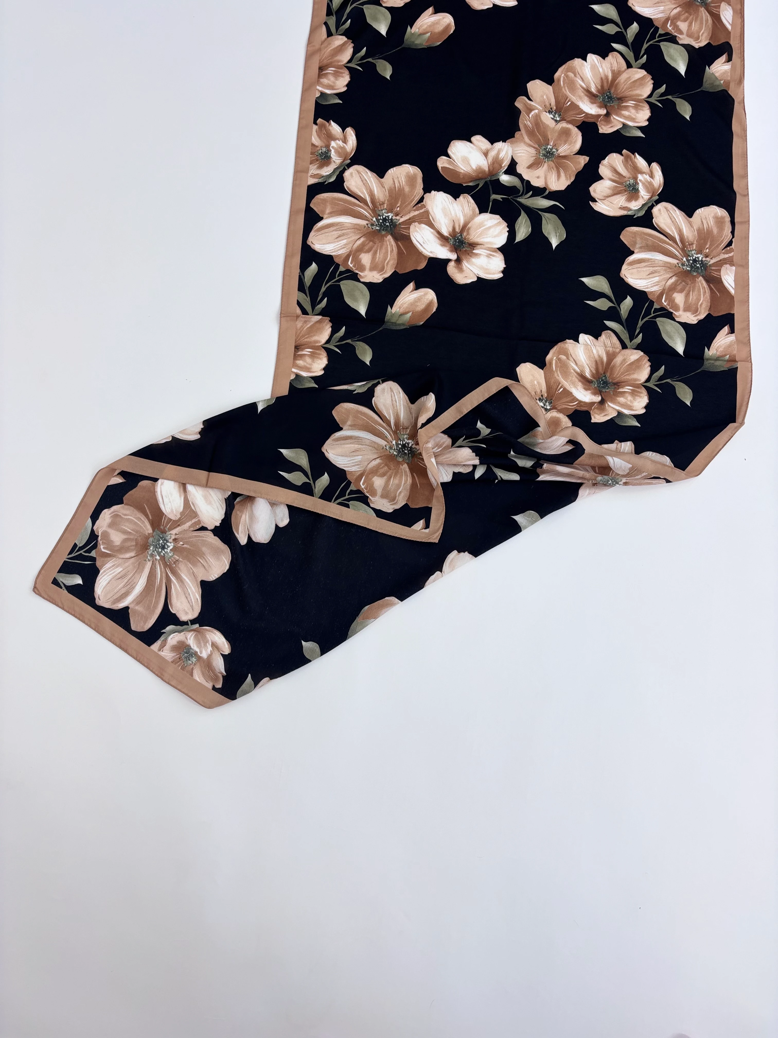 Anatolia Etnik Gül Desenli Şal