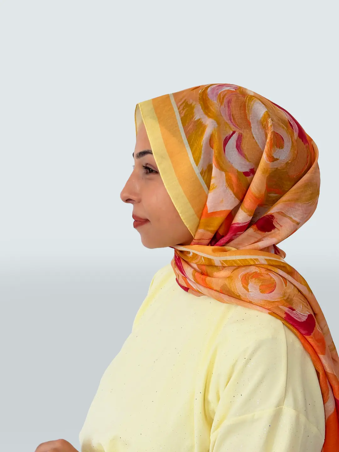 Kokulu Viskon Şal – Gül Motifli, Hafif ve Zarif Tasarım