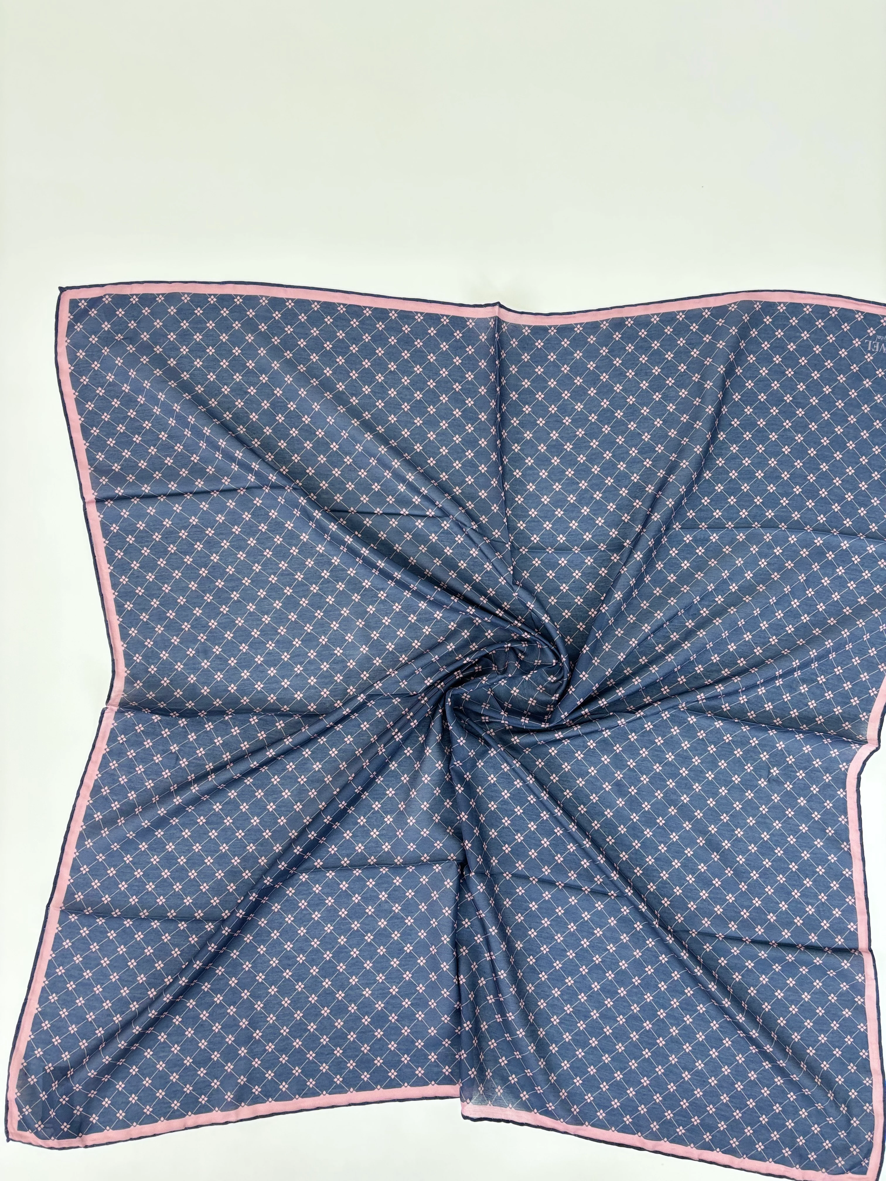 Modern Çizgi Koleksiyonu Kare Eşarp