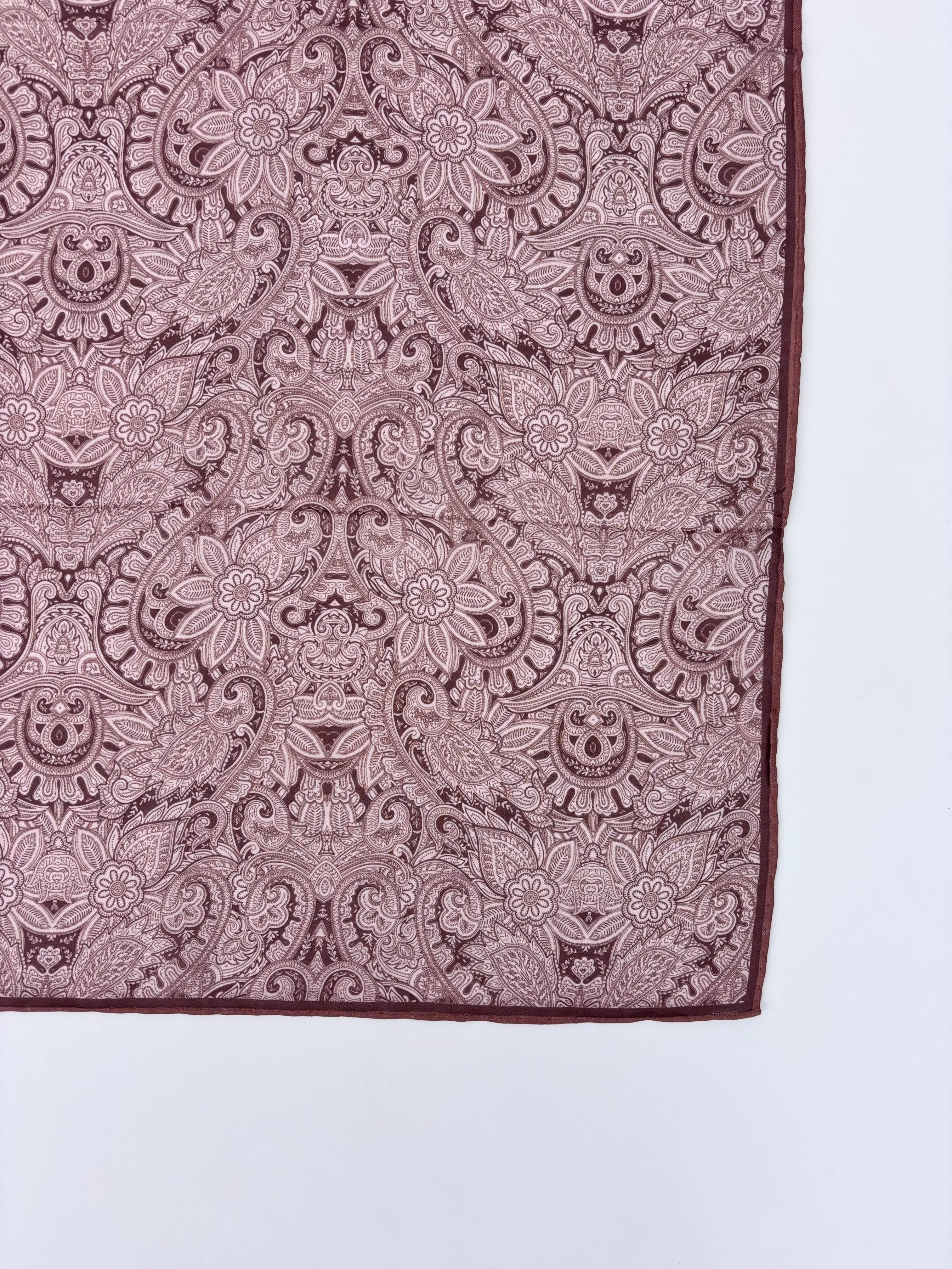 Çiçek Desenli Eşarp