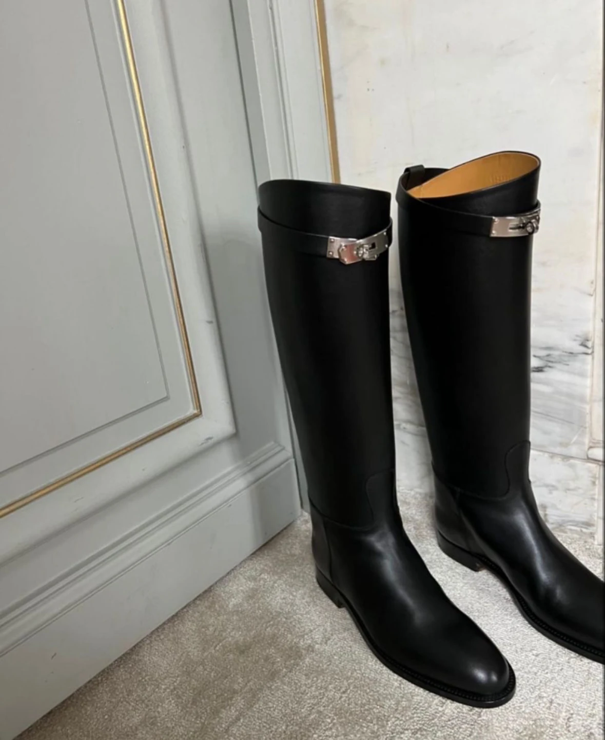 Nicola Düz Taban Siyah Çizme