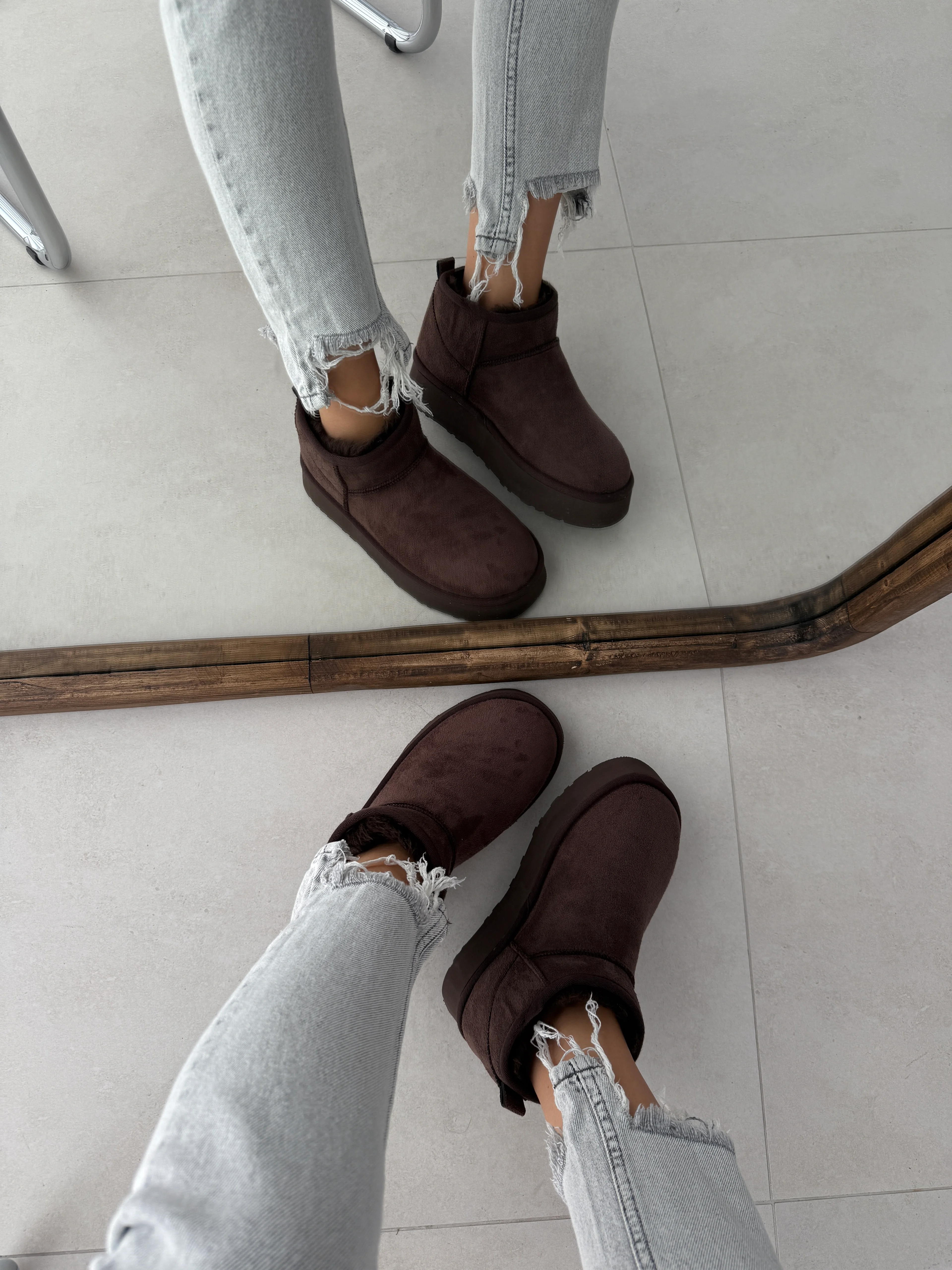 Mini Acı Kahve İçi Tüylü Düz Taban Kadın Bot