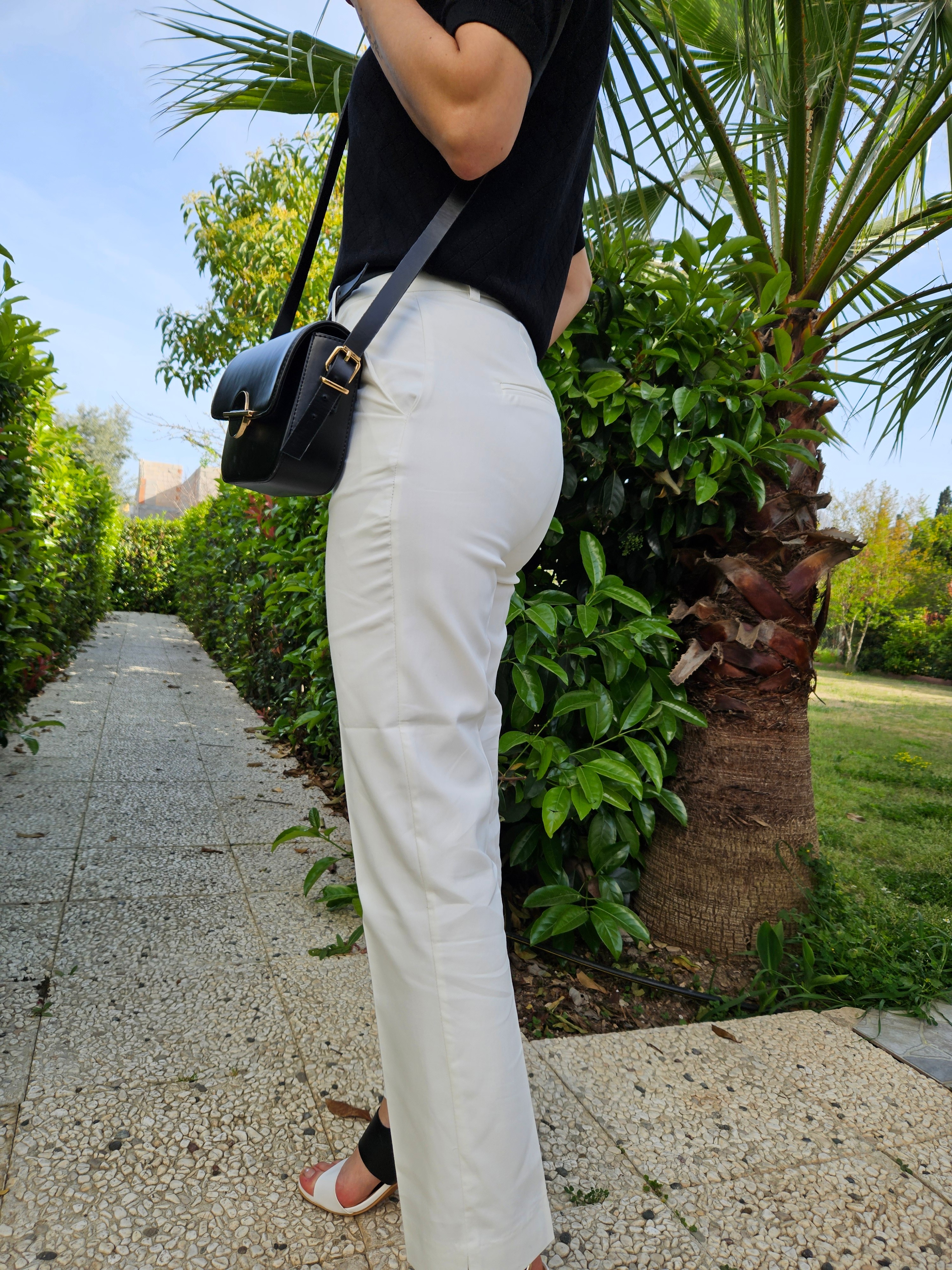 Beyaz Kemerli Pantolon