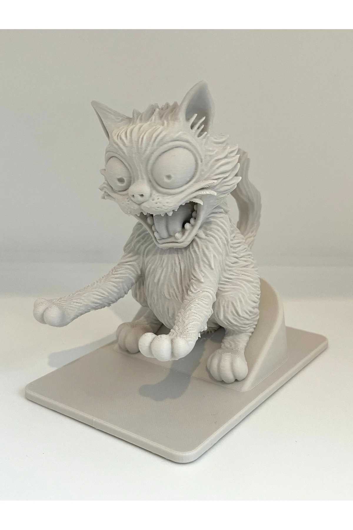 😱 Şaşkın/Sinirli Kedi 3D Baskı Telefon Tutacağı (12 cm) - Masaüstü Dekoratif Figür Standı