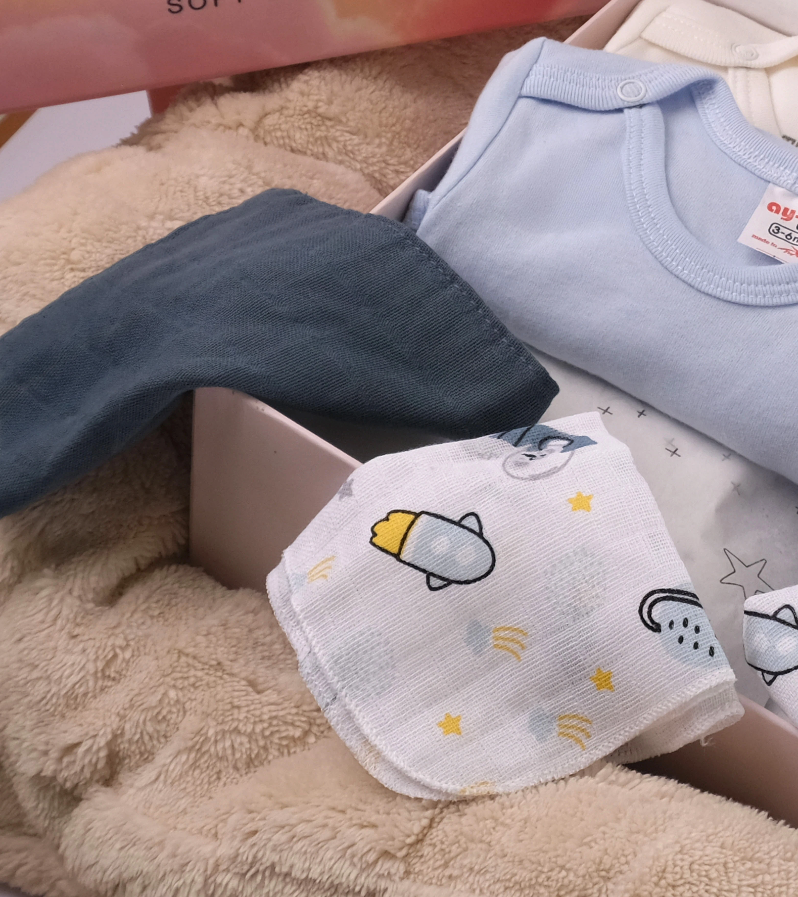 Nova Yenidoğan Erkek Bebek Hediye Kutusu