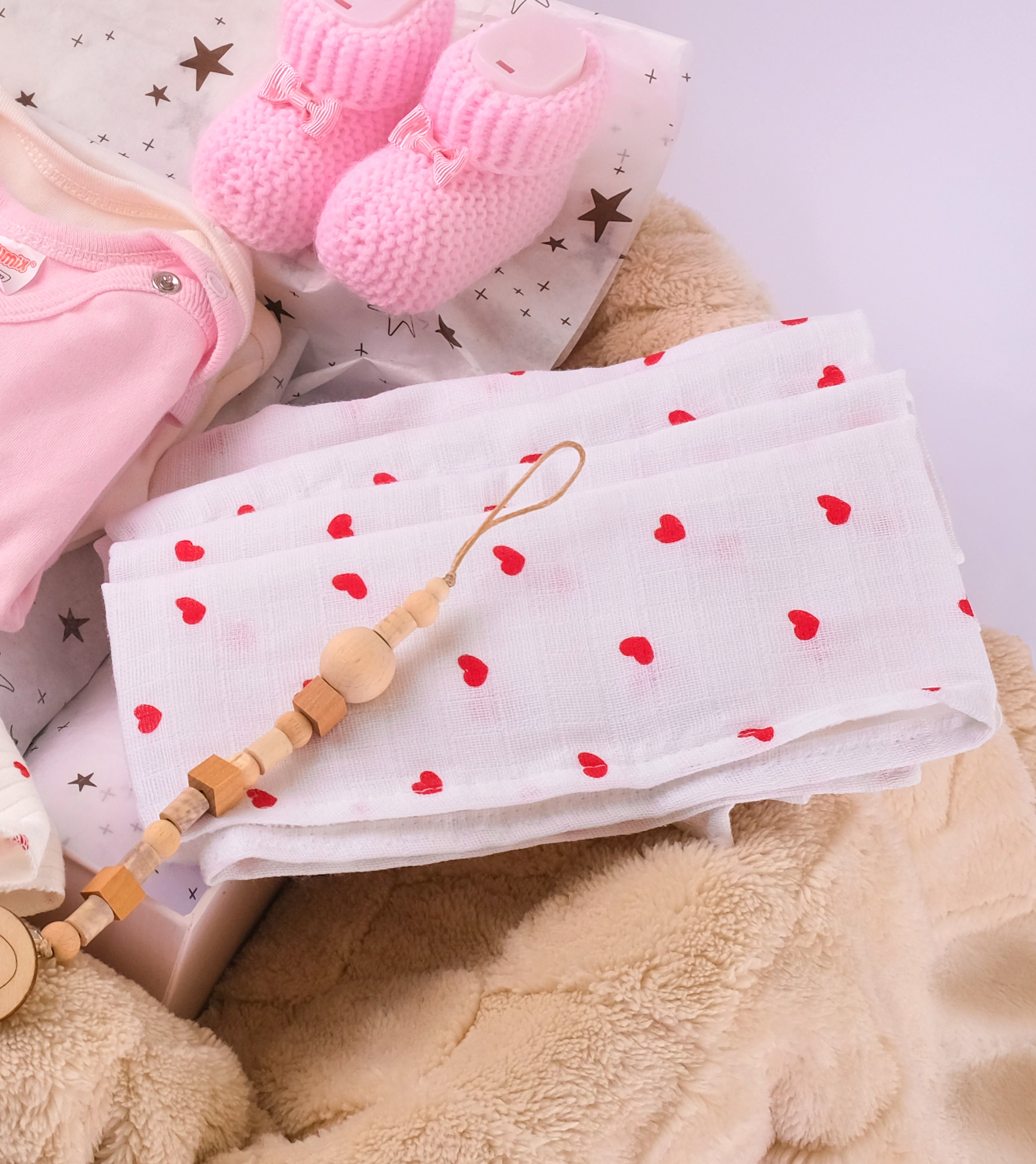 Hera Yenidoğan Kız Bebek Hediye Kutusu