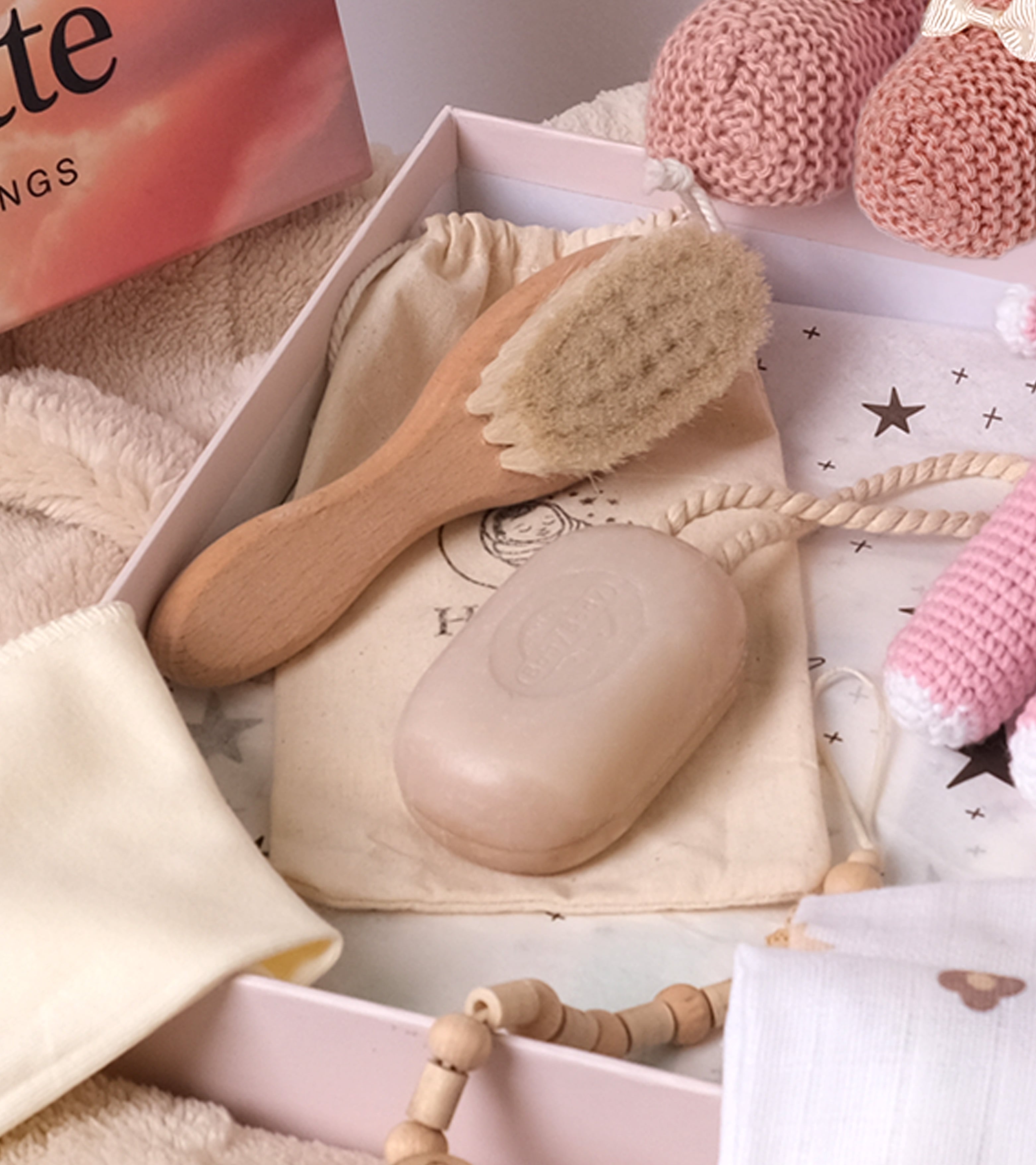 Winny Yenidoğan Kız Bebek Hediye Kutusu