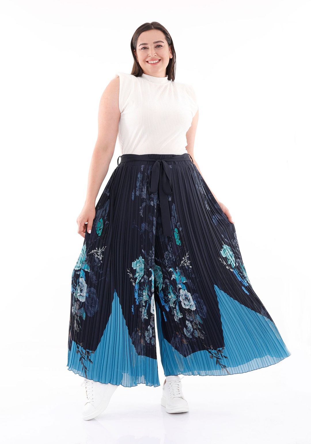 Büyük Beden Çiçek Desenli Plise Siyah Şifon Bol Pantolon - NAVY BLUE