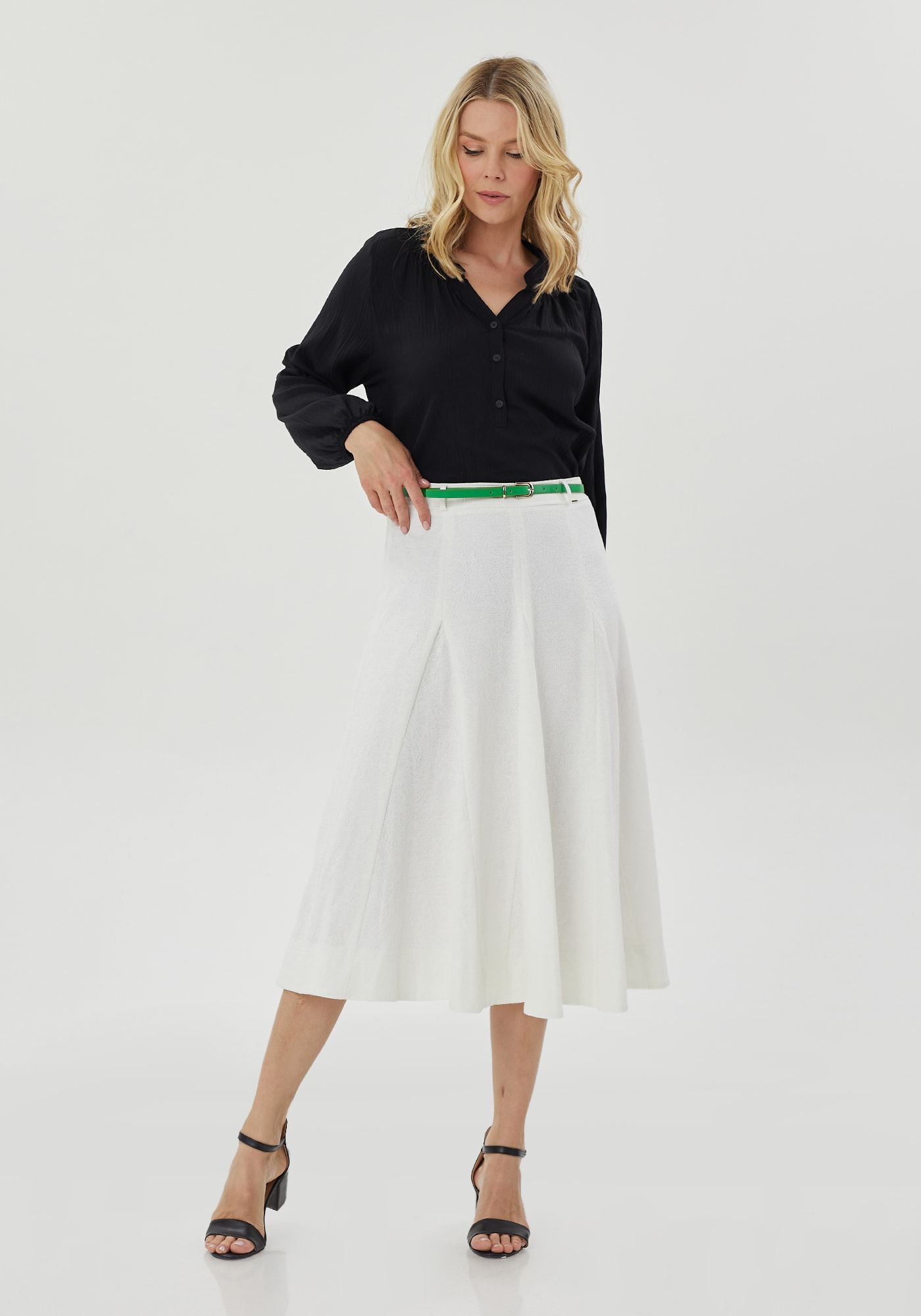 A Kesim Geniş Pileli Kemer Detaylı Astarlı Etek