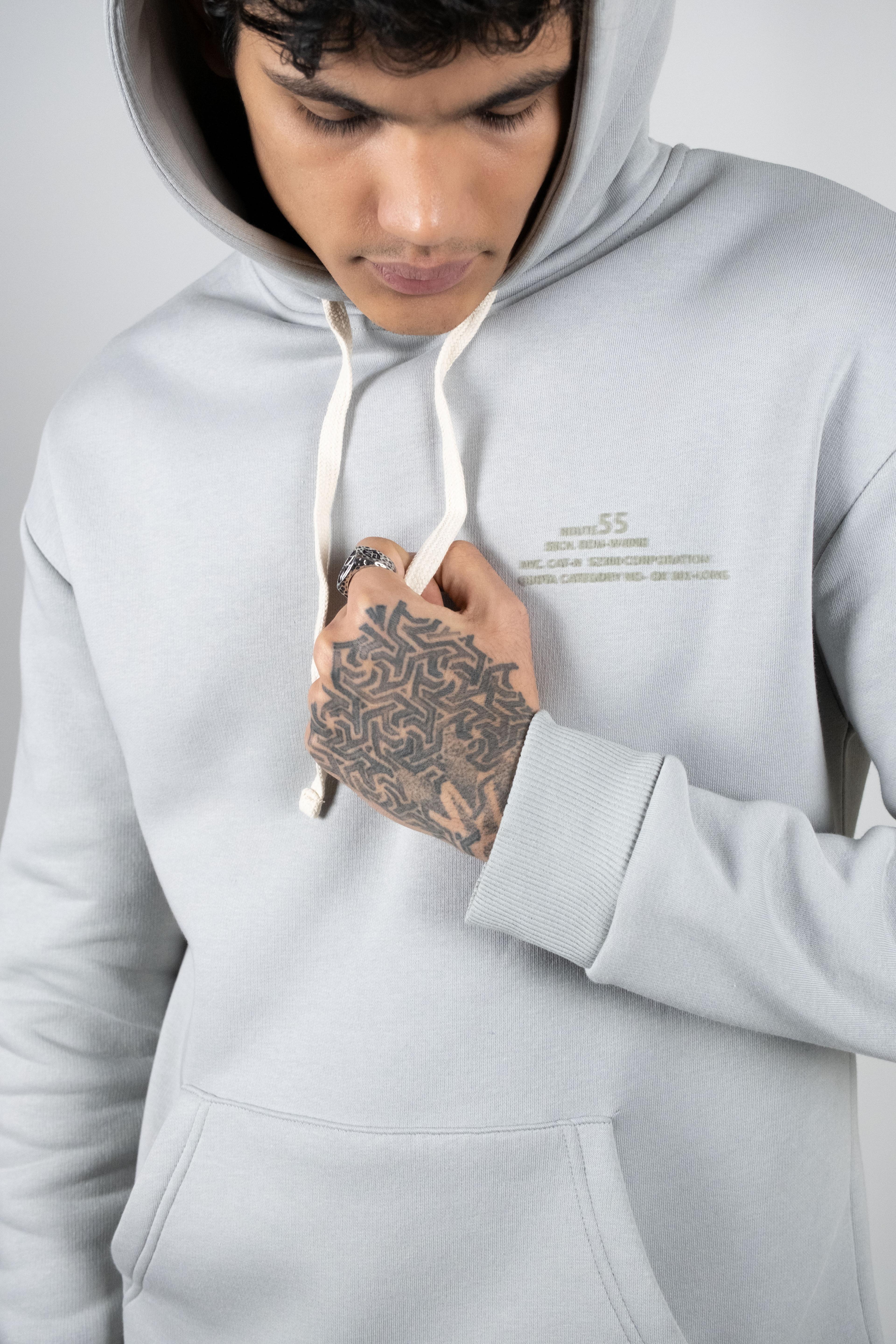 Kadife Logolu ve Düşük Omuzlu Hoodie 071