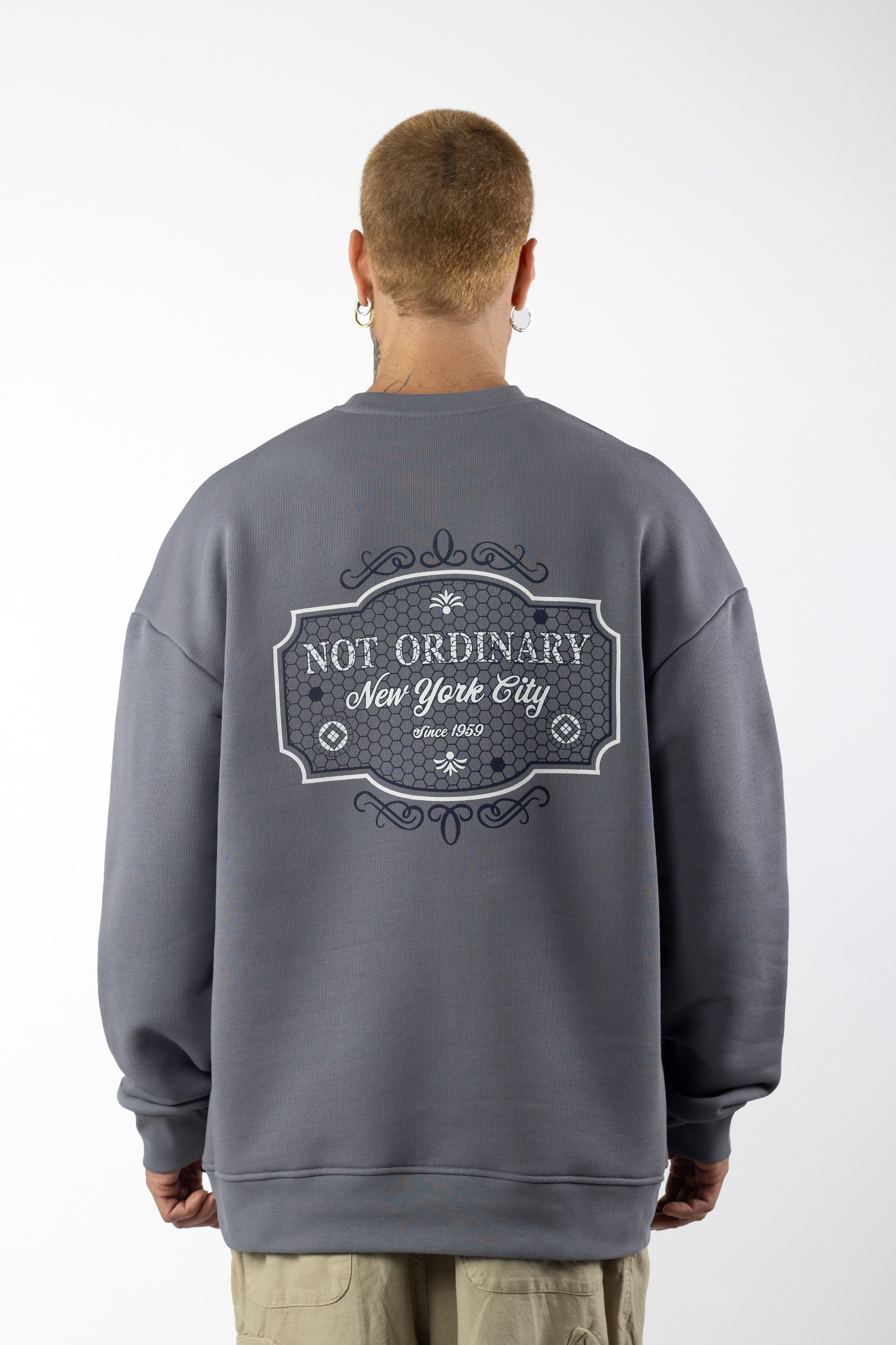 Not Ordinary Nakış İşlemeli Oversized Sweatshirt 1012